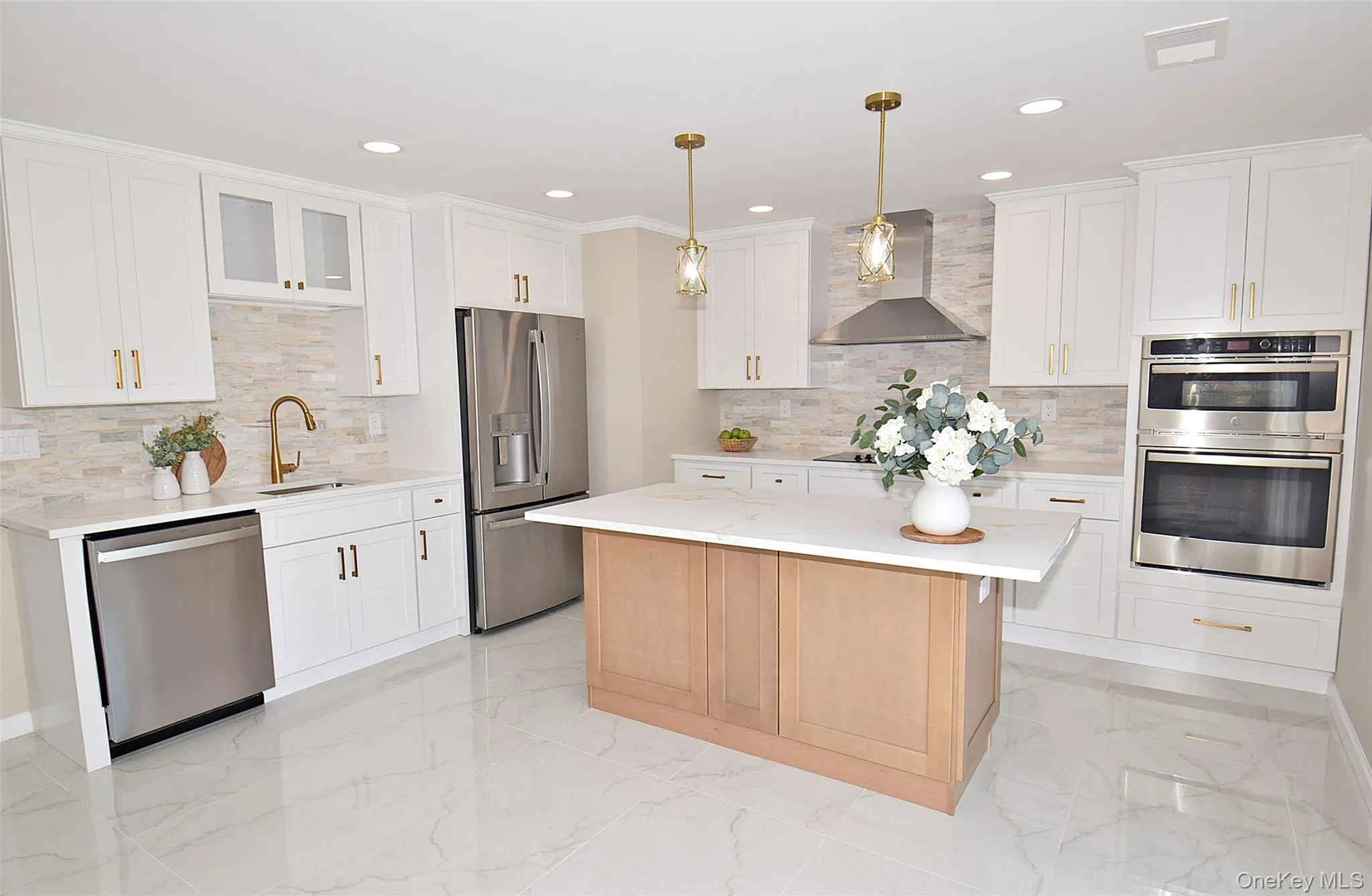 4195 Florence Road, Oyster Bay, NY, 4 Bedrooms Bedrooms, 10 Rooms Rooms,2 BathroomsBathrooms,Residential,For Rent,Florence,0,1007639 4195 Florence Road, Oyster Bay, NY, 4 Bedrooms Bedrooms, 10 Rooms Rooms,2 BathroomsBathrooms,Residential,For Rent,Florence,0,1007639