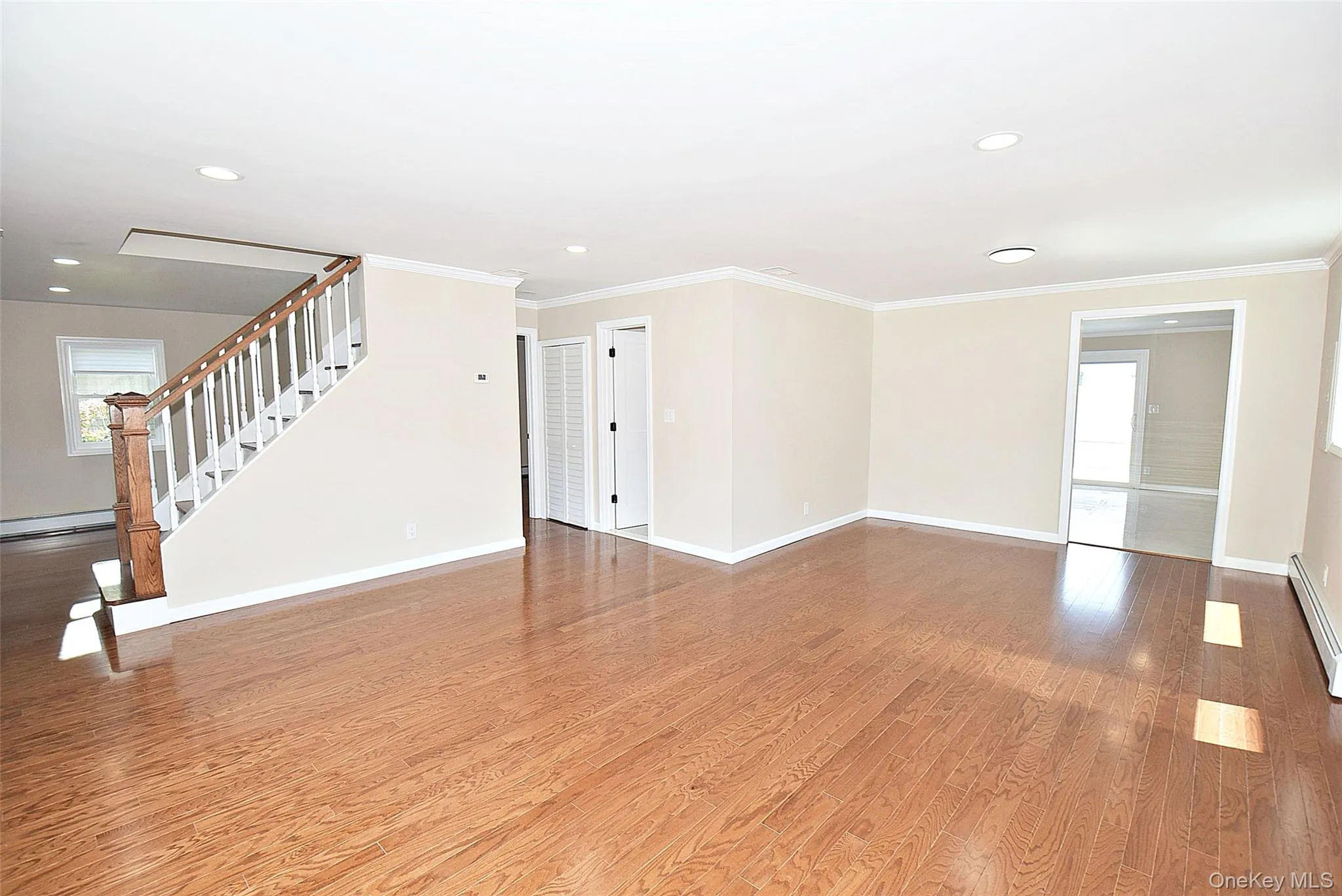 4195 Florence Road, Oyster Bay, NY, 4 Bedrooms Bedrooms, 10 Rooms Rooms,2 BathroomsBathrooms,Residential,For Rent,Florence,0,1007639 4195 Florence Road, Oyster Bay, NY, 4 Bedrooms Bedrooms, 10 Rooms Rooms,2 BathroomsBathrooms,Residential,For Rent,Florence,0,1007639
