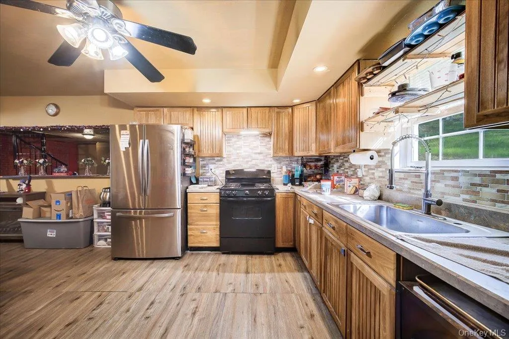 80 Jones Road, Shawangunk, NY, 4 Bedrooms Bedrooms, 15 Rooms Rooms,3 BathroomsBathrooms,Residential,For Rent,Jones,0,1007640 80 Jones Road, Shawangunk, NY, 4 Bedrooms Bedrooms, 15 Rooms Rooms,3 BathroomsBathrooms,Residential,For Rent,Jones,0,1007640