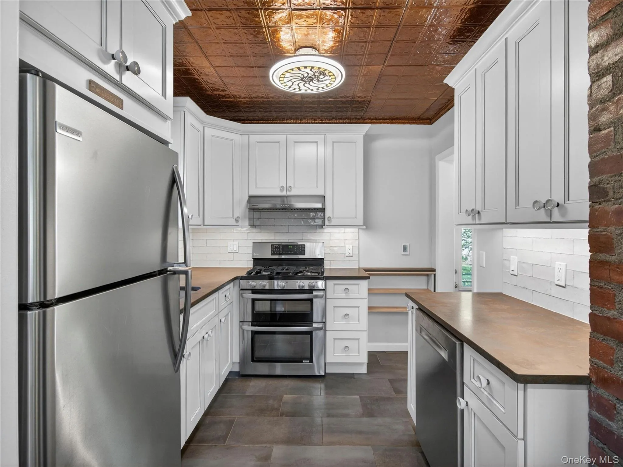 368 Route 304, Clarkstown, NY, 3 Bedrooms Bedrooms, 8 Rooms Rooms,2 BathroomsBathrooms,Residential,For Rent,Route 304,0,1007645 368 Route 304, Clarkstown, NY, 3 Bedrooms Bedrooms, 8 Rooms Rooms,2 BathroomsBathrooms,Residential,For Rent,Route 304,0,1007645