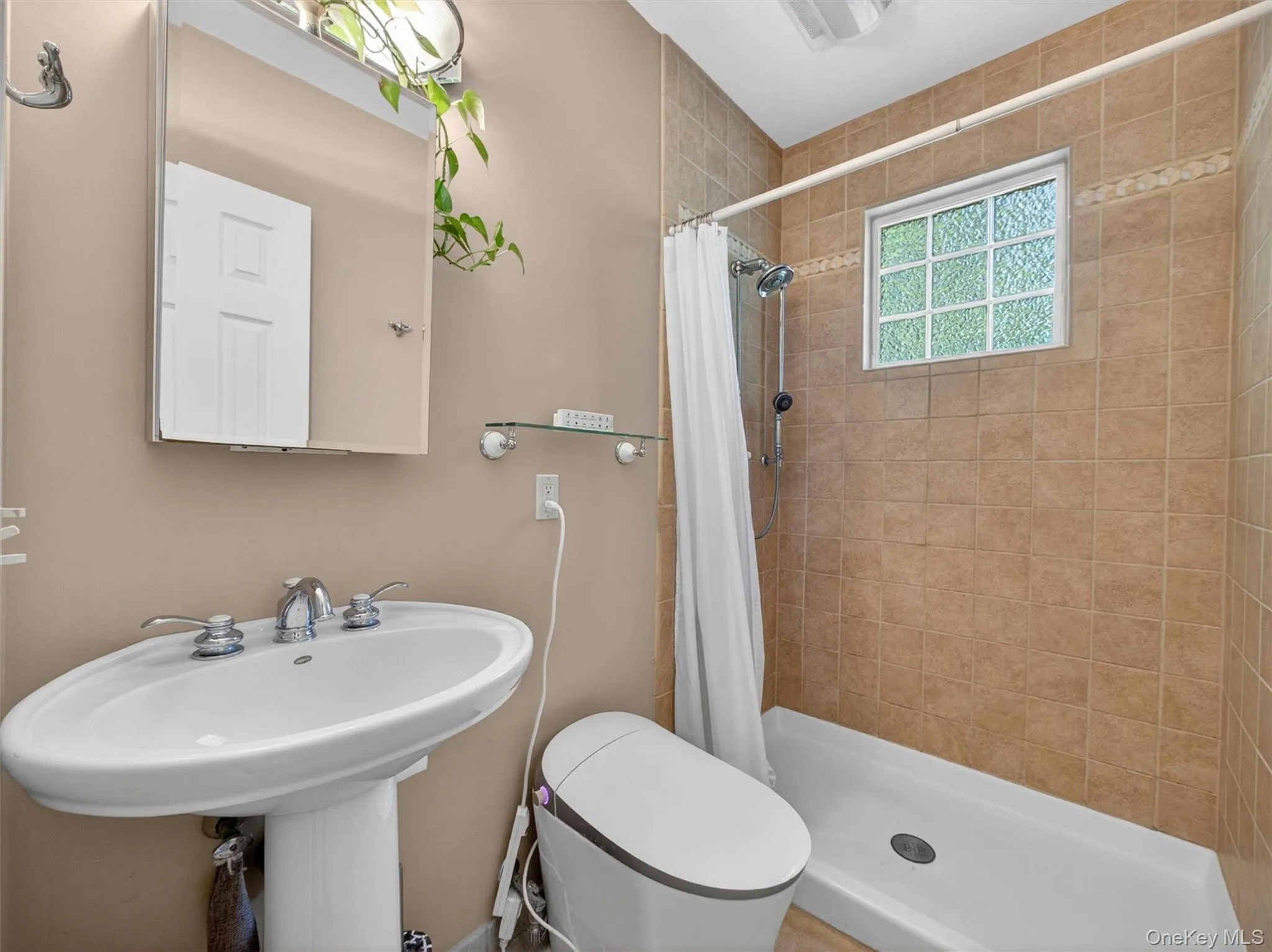 368 Route 304, Clarkstown, NY, 3 Bedrooms Bedrooms, 8 Rooms Rooms,2 BathroomsBathrooms,Residential,For Rent,Route 304,0,1007645 368 Route 304, Clarkstown, NY, 3 Bedrooms Bedrooms, 8 Rooms Rooms,2 BathroomsBathrooms,Residential,For Rent,Route 304,0,1007645