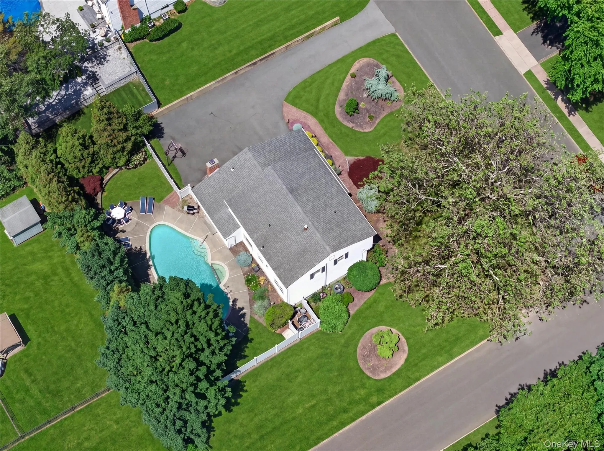 27 Concord Drive, Clarkstown, NY, 4 Bedrooms Bedrooms, 13 Rooms Rooms,2 BathroomsBathrooms,Residential,For Rent,Concord,0,1007646 27 Concord Drive, Clarkstown, NY, 4 Bedrooms Bedrooms, 13 Rooms Rooms,2 BathroomsBathrooms,Residential,For Rent,Concord,0,1007646