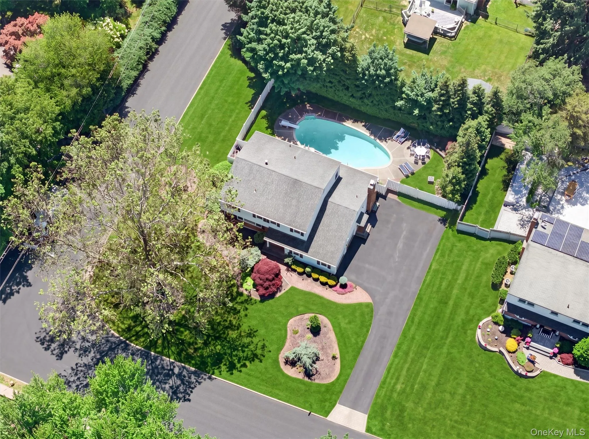 27 Concord Drive, Clarkstown, NY, 4 Bedrooms Bedrooms, 13 Rooms Rooms,2 BathroomsBathrooms,Residential,For Rent,Concord,0,1007646 27 Concord Drive, Clarkstown, NY, 4 Bedrooms Bedrooms, 13 Rooms Rooms,2 BathroomsBathrooms,Residential,For Rent,Concord,0,1007646