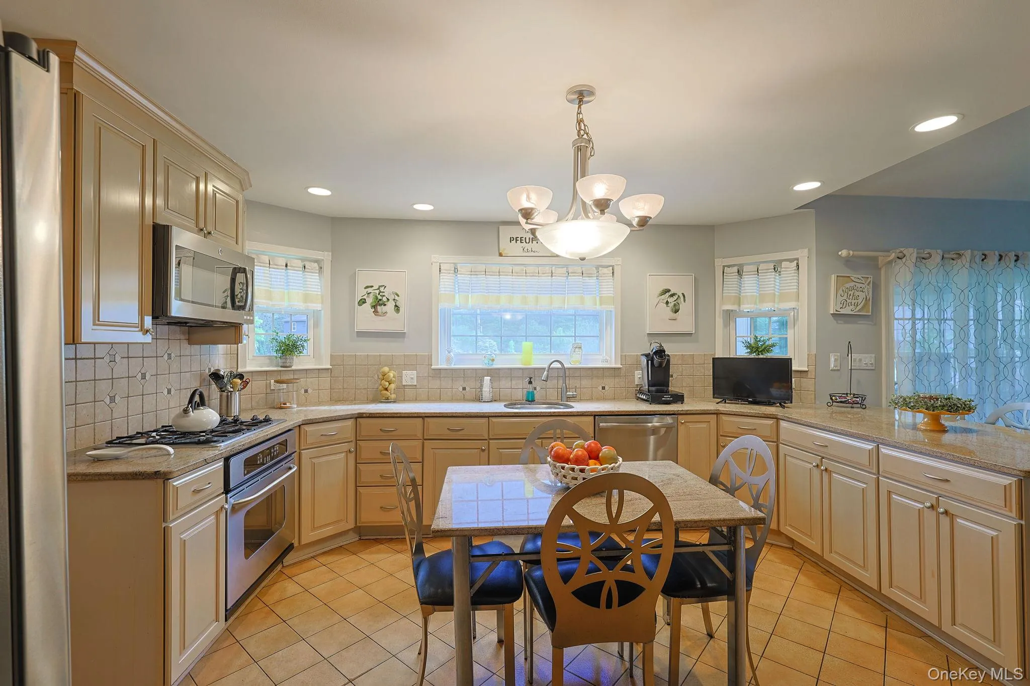 7 San Giacomo Drive, New Windsor, NY, 4 Bedrooms Bedrooms, 7 Rooms Rooms,2 BathroomsBathrooms,Residential,For Rent,San Giacomo,0,1007648 7 San Giacomo Drive, New Windsor, NY, 4 Bedrooms Bedrooms, 7 Rooms Rooms,2 BathroomsBathrooms,Residential,For Rent,San Giacomo,0,1007648