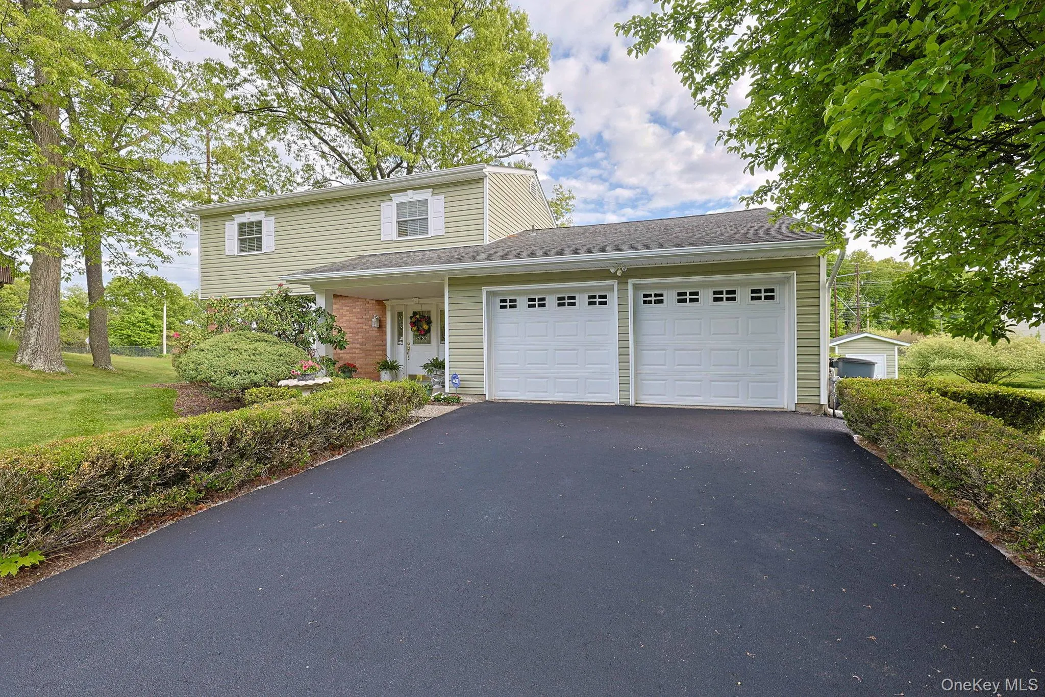 7 San Giacomo Drive, New Windsor, NY, 4 Bedrooms Bedrooms, 7 Rooms Rooms,2 BathroomsBathrooms,Residential,For Rent,San Giacomo,0,1007648 7 San Giacomo Drive, New Windsor, NY, 4 Bedrooms Bedrooms, 7 Rooms Rooms,2 BathroomsBathrooms,Residential,For Rent,San Giacomo,0,1007648