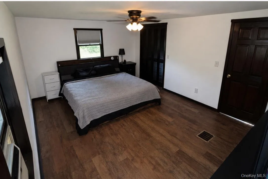 8 Randall Plaza, Deerpark, NY, 3 Bedrooms Bedrooms, 6 Rooms Rooms,1 BathroomBathrooms,Residential,For Rent,Randall,0,1007651 8 Randall Plaza, Deerpark, NY, 3 Bedrooms Bedrooms, 6 Rooms Rooms,1 BathroomBathrooms,Residential,For Rent,Randall,0,1007651