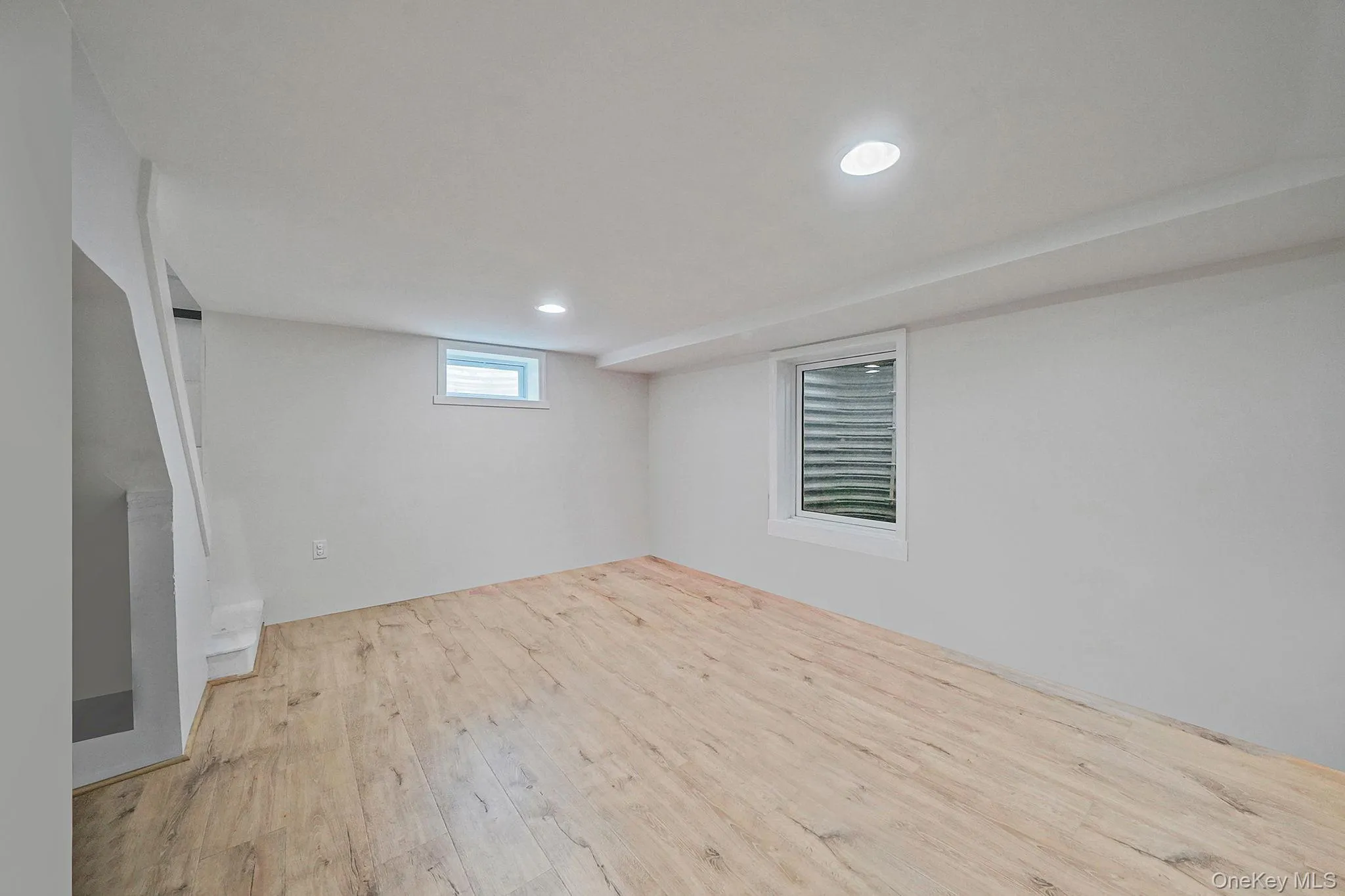 10 Nehring Avenue, Babylon, NY, 3 Bedrooms Bedrooms, 9 Rooms Rooms,1 BathroomBathrooms,Residential,For Rent,Nehring,0,1007653 10 Nehring Avenue, Babylon, NY, 3 Bedrooms Bedrooms, 9 Rooms Rooms,1 BathroomBathrooms,Residential,For Rent,Nehring,0,1007653