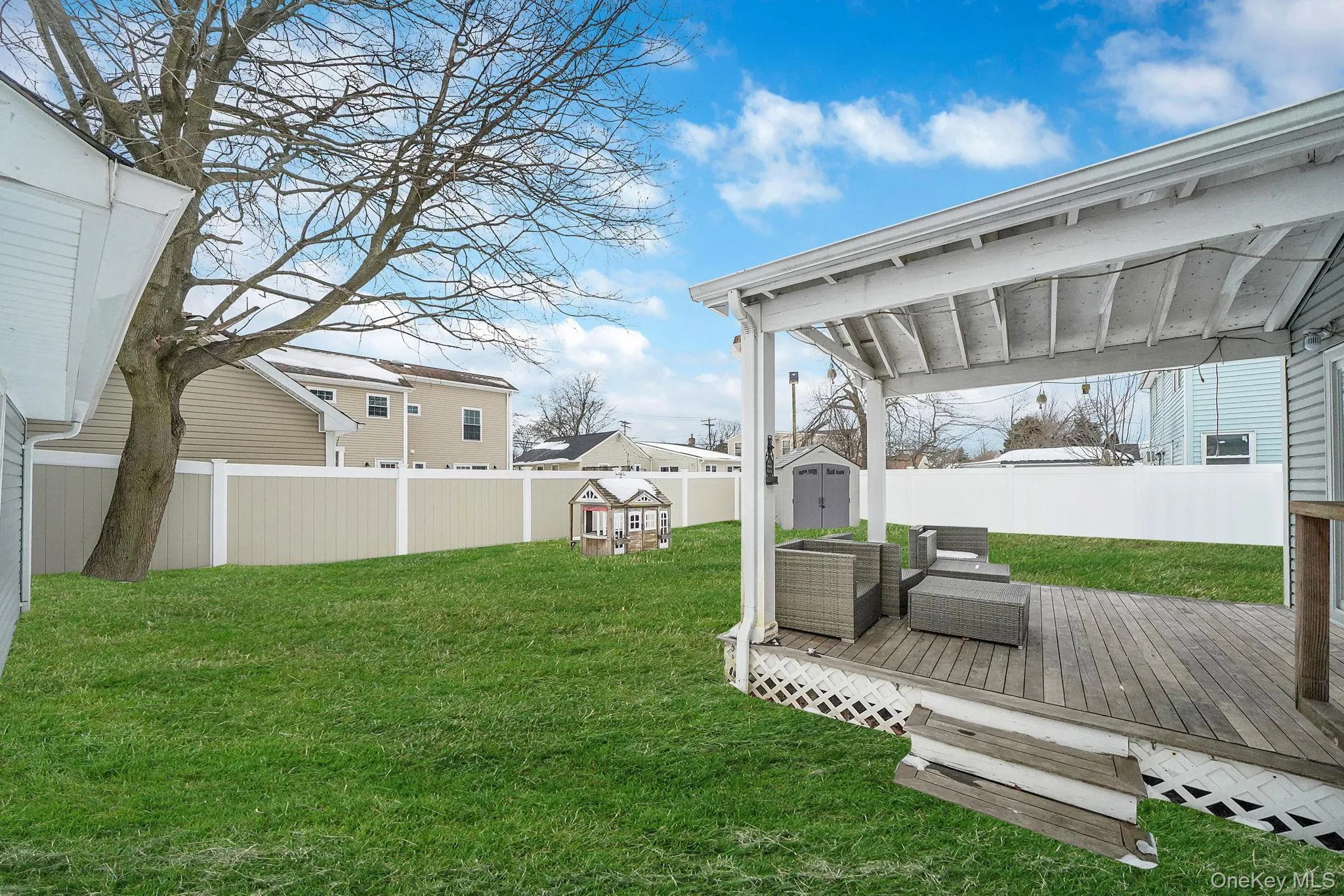 10 Nehring Avenue, Babylon, NY, 3 Bedrooms Bedrooms, 9 Rooms Rooms,1 BathroomBathrooms,Residential,For Rent,Nehring,0,1007653 10 Nehring Avenue, Babylon, NY, 3 Bedrooms Bedrooms, 9 Rooms Rooms,1 BathroomBathrooms,Residential,For Rent,Nehring,0,1007653