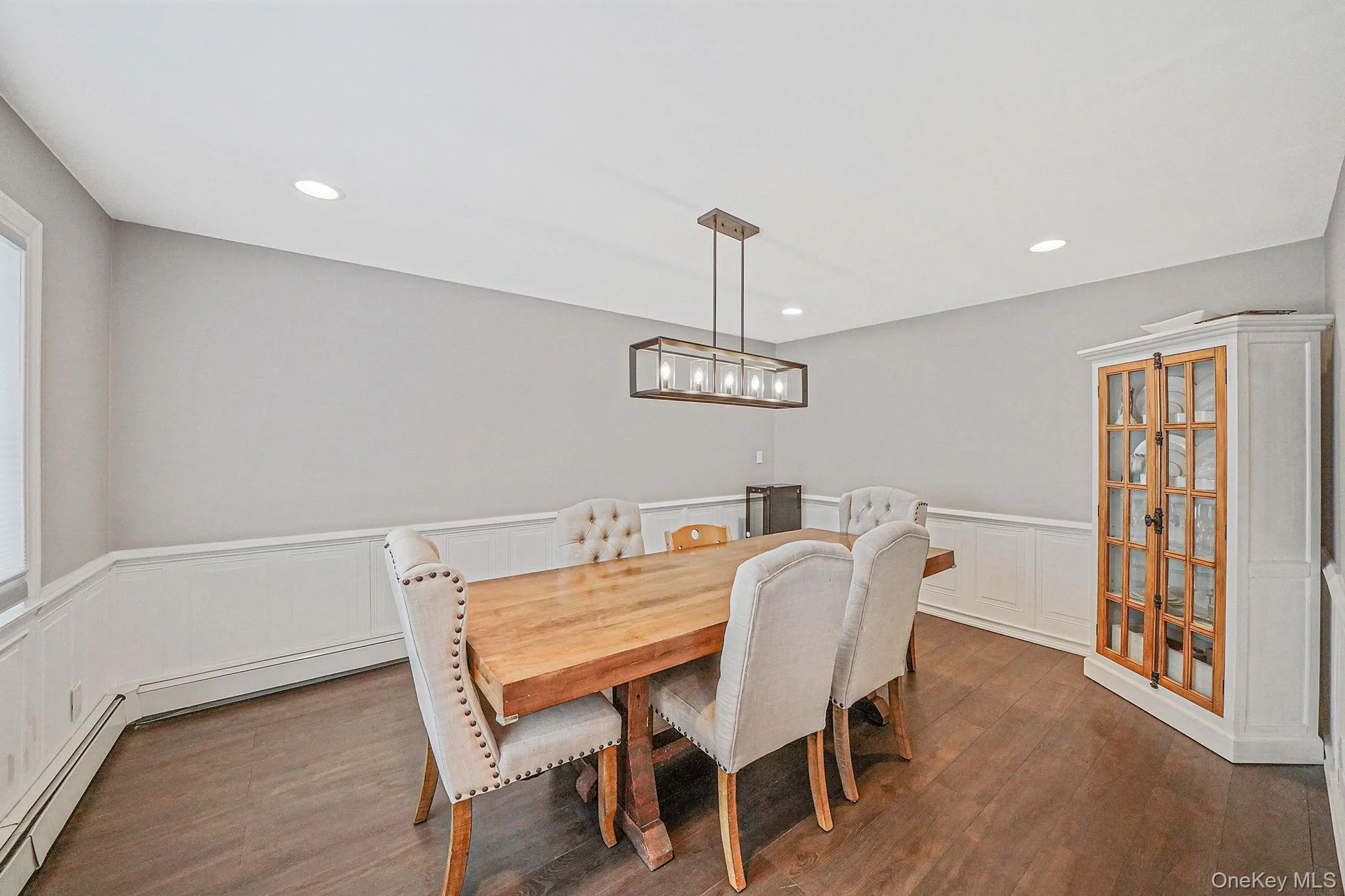 10 Nehring Avenue, Babylon, NY, 3 Bedrooms Bedrooms, 9 Rooms Rooms,1 BathroomBathrooms,Residential,For Rent,Nehring,0,1007653 10 Nehring Avenue, Babylon, NY, 3 Bedrooms Bedrooms, 9 Rooms Rooms,1 BathroomBathrooms,Residential,For Rent,Nehring,0,1007653
