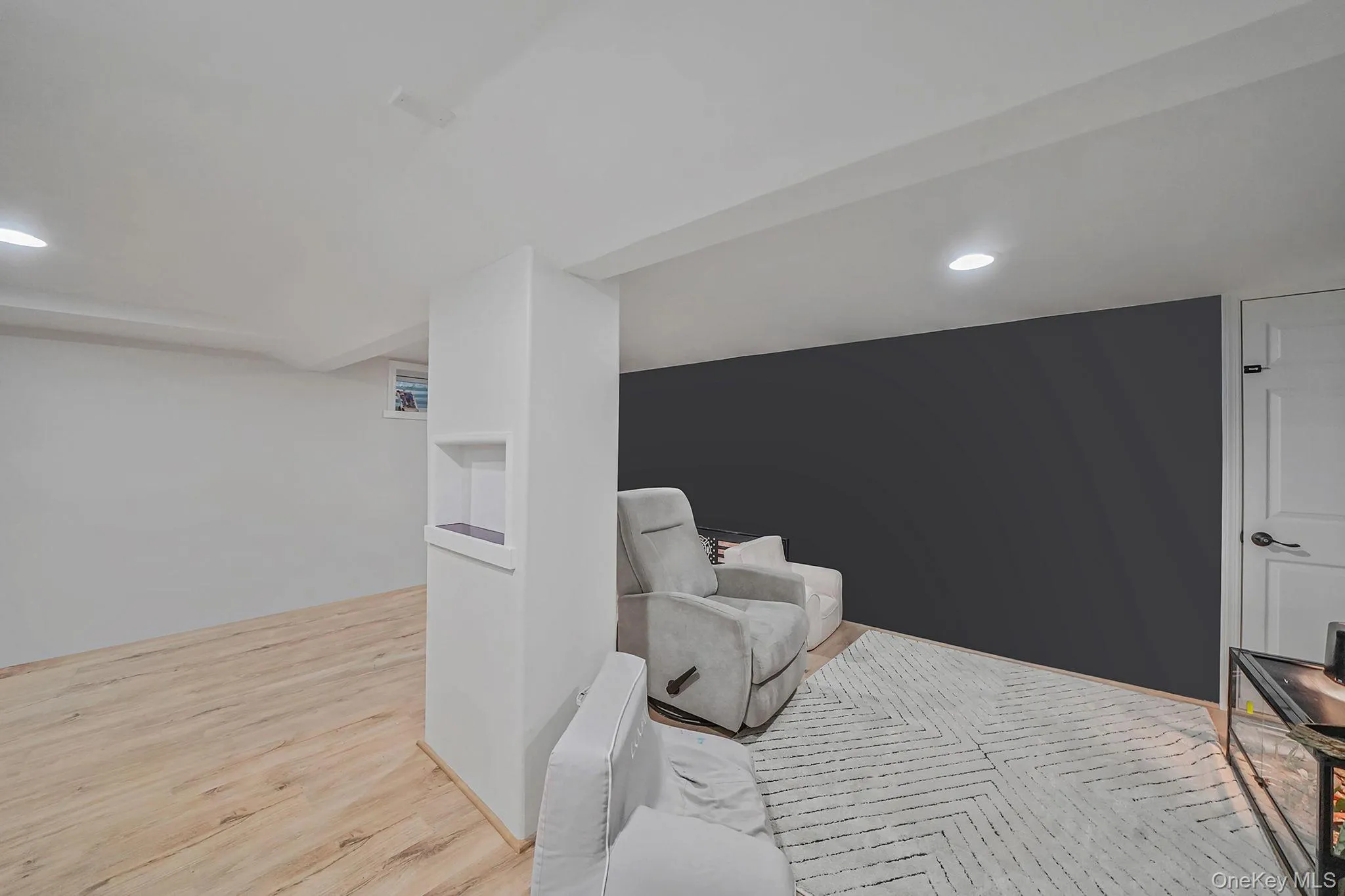 10 Nehring Avenue, Babylon, NY, 3 Bedrooms Bedrooms, 9 Rooms Rooms,1 BathroomBathrooms,Residential,For Rent,Nehring,0,1007653 10 Nehring Avenue, Babylon, NY, 3 Bedrooms Bedrooms, 9 Rooms Rooms,1 BathroomBathrooms,Residential,For Rent,Nehring,0,1007653