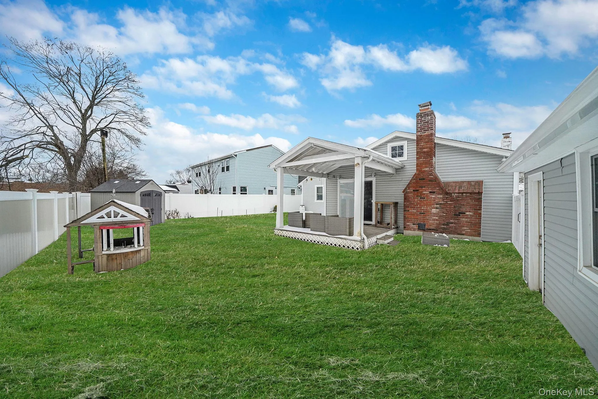 10 Nehring Avenue, Babylon, NY, 3 Bedrooms Bedrooms, 9 Rooms Rooms,1 BathroomBathrooms,Residential,For Rent,Nehring,0,1007653 10 Nehring Avenue, Babylon, NY, 3 Bedrooms Bedrooms, 9 Rooms Rooms,1 BathroomBathrooms,Residential,For Rent,Nehring,0,1007653