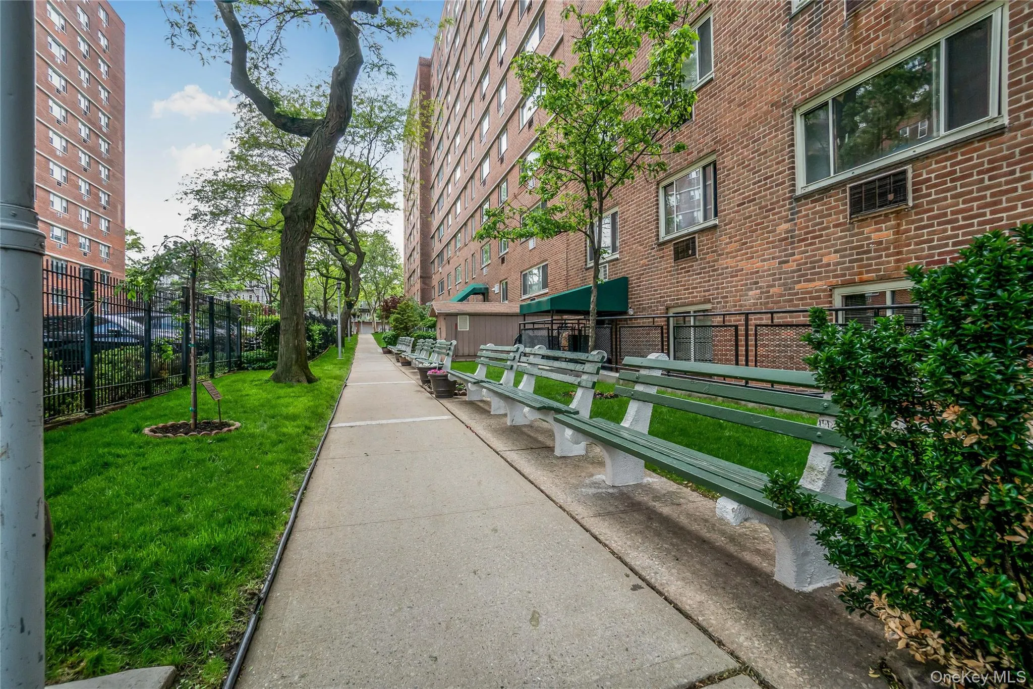 3965 52nd Street, New York, NY, 1 Bedroom Bedrooms, 4 Rooms Rooms,1 BathroomBathrooms,Residential,For Rent,52nd,0,1007654 3965 52nd Street, New York, NY, 1 Bedroom Bedrooms, 4 Rooms Rooms,1 BathroomBathrooms,Residential,For Rent,52nd,0,1007654