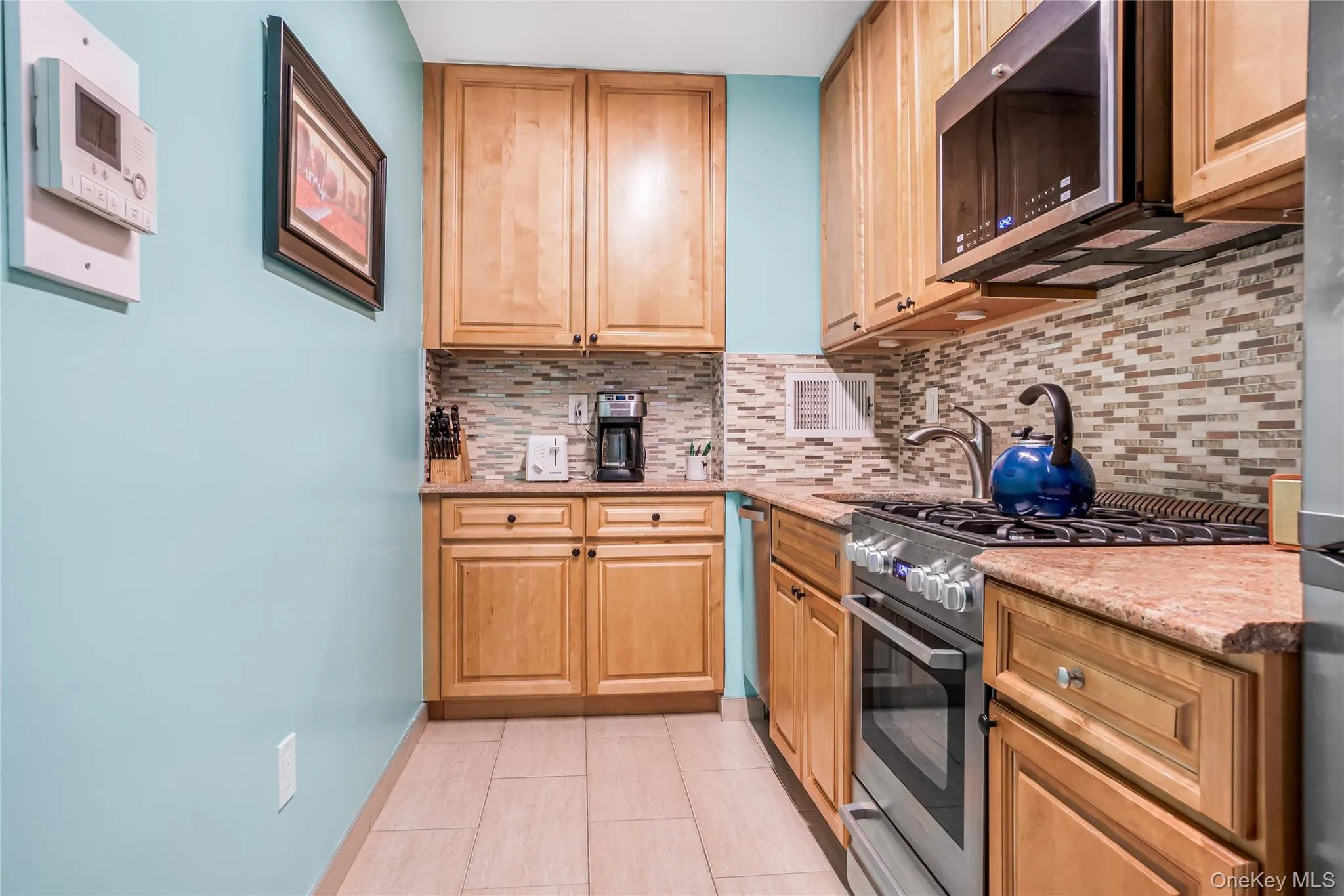 3965 52nd Street, New York, NY, 1 Bedroom Bedrooms, 4 Rooms Rooms,1 BathroomBathrooms,Residential,For Rent,52nd,0,1007654 3965 52nd Street, New York, NY, 1 Bedroom Bedrooms, 4 Rooms Rooms,1 BathroomBathrooms,Residential,For Rent,52nd,0,1007654