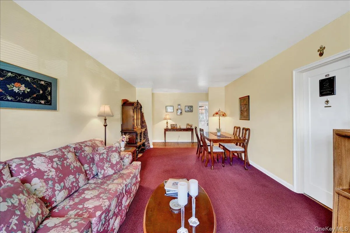 111 North Broadway, White Plains, NY, 2 Bedrooms Bedrooms, 5 Rooms Rooms,1 BathroomBathrooms,Residential,For Rent,North Broadway,0,1007655 111 North Broadway, White Plains, NY, 2 Bedrooms Bedrooms, 5 Rooms Rooms,1 BathroomBathrooms,Residential,For Rent,North Broadway,0,1007655