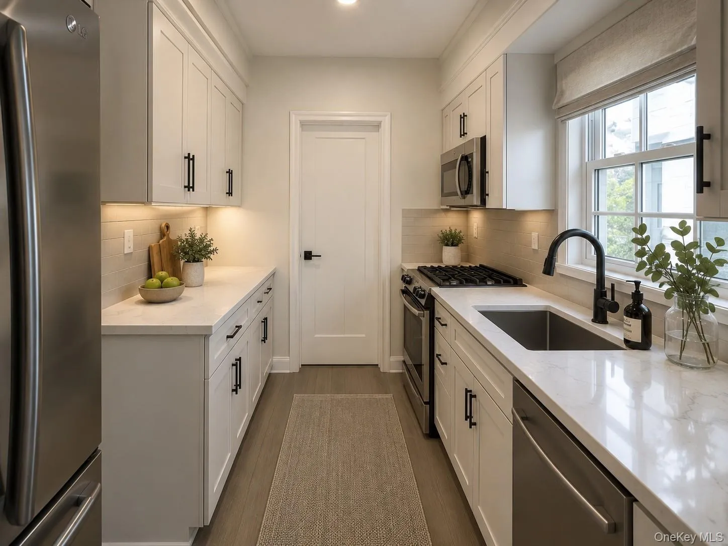 Virtually staged kitchen Virtually staged kitchen