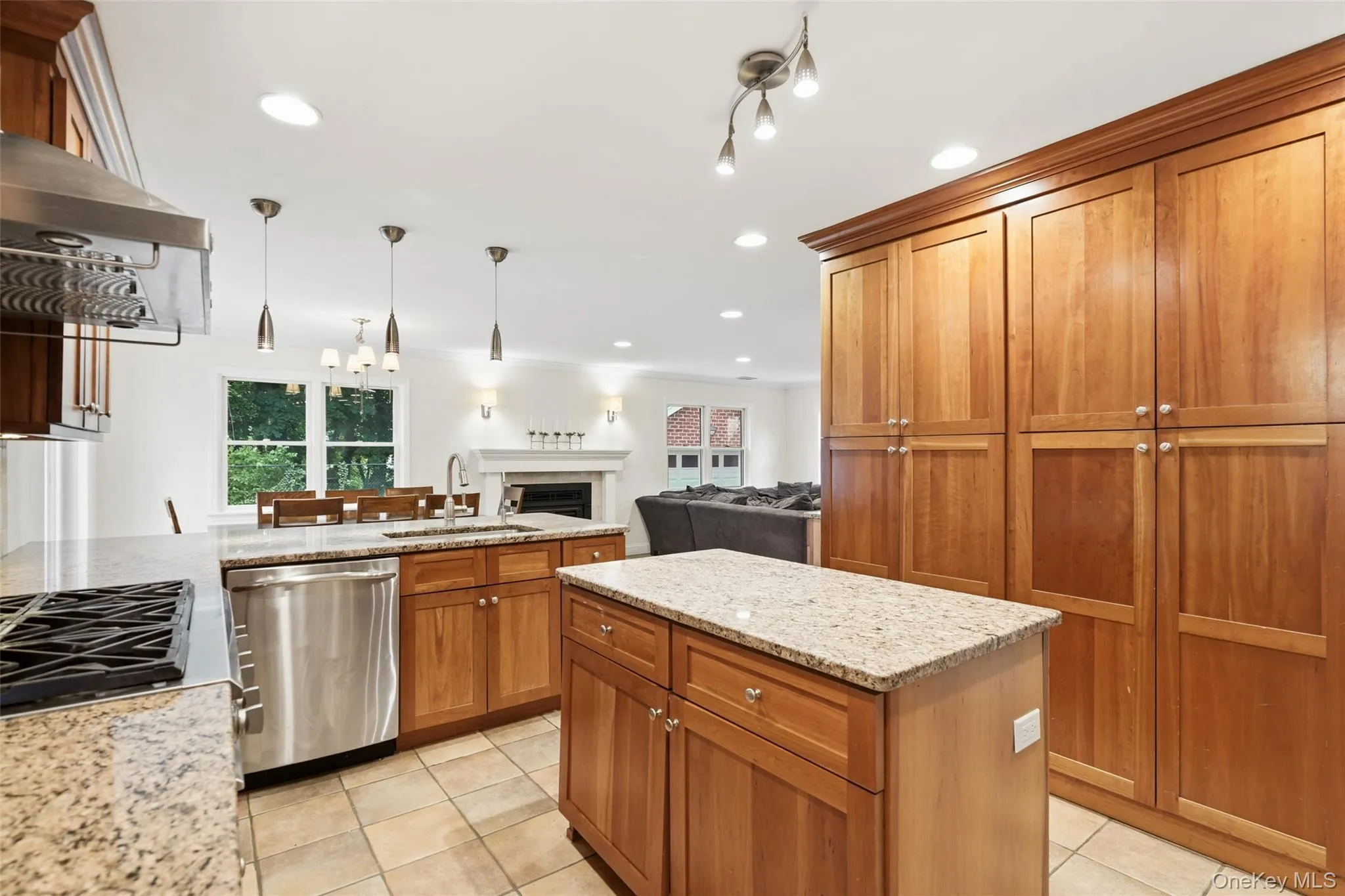 20 Lamesa Avenue, Eastchester, NY, 5 Bedrooms Bedrooms, 10 Rooms Rooms,2 BathroomsBathrooms,Residential,For Rent,Lamesa,0,1007656 20 Lamesa Avenue, Eastchester, NY, 5 Bedrooms Bedrooms, 10 Rooms Rooms,2 BathroomsBathrooms,Residential,For Rent,Lamesa,0,1007656