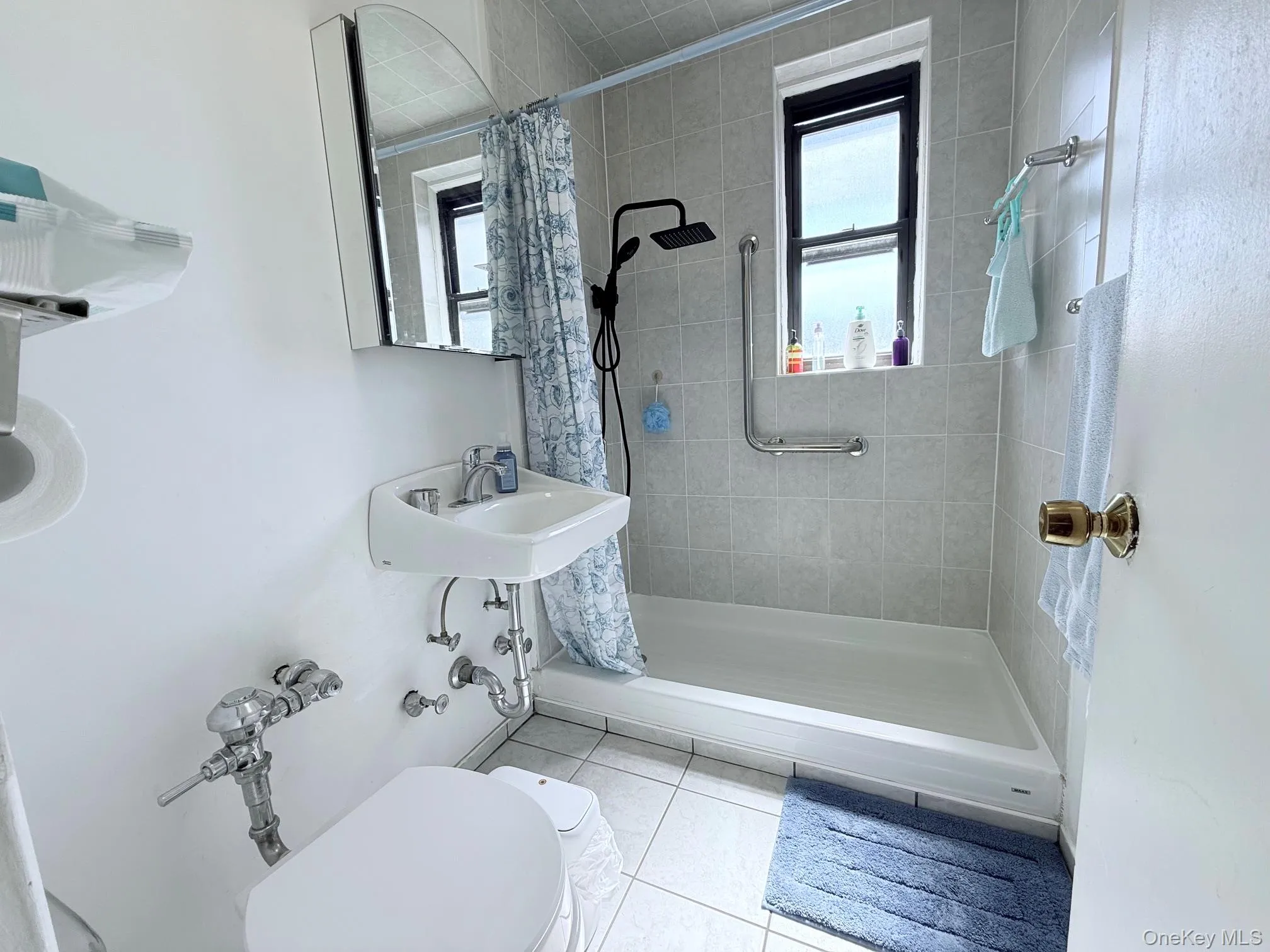 83-25 98th Street Street, New York, NY, 2 Bedrooms Bedrooms, 5 Rooms Rooms,1 BathroomBathrooms,Residential,For Rent,98th Street,0,1007658 83-25 98th Street Street, New York, NY, 2 Bedrooms Bedrooms, 5 Rooms Rooms,1 BathroomBathrooms,Residential,For Rent,98th Street,0,1007658