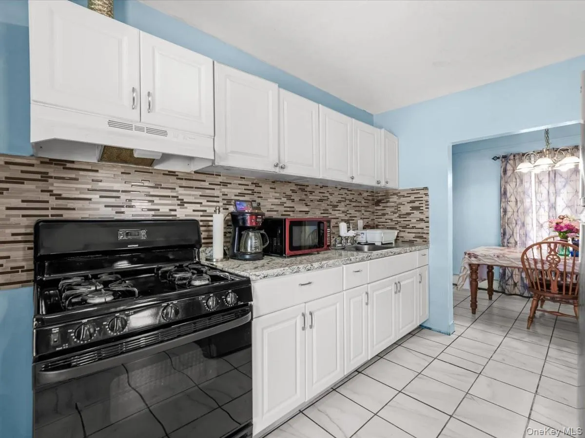 72 Pleasant Avenue, Hempstead, NY, 4 Bedrooms Bedrooms, 6 Rooms Rooms,2 BathroomsBathrooms,Residential,For Rent,Pleasant,0,1007661 72 Pleasant Avenue, Hempstead, NY, 4 Bedrooms Bedrooms, 6 Rooms Rooms,2 BathroomsBathrooms,Residential,For Rent,Pleasant,0,1007661