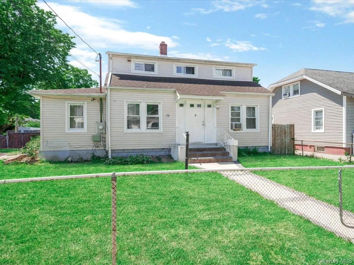 72 Pleasant Avenue, Hempstead, NY, 4 Bedrooms Bedrooms, 6 Rooms Rooms,2 BathroomsBathrooms,Residential,For Rent,Pleasant,0,1007661 72 Pleasant Avenue, Hempstead, NY, 4 Bedrooms Bedrooms, 6 Rooms Rooms,2 BathroomsBathrooms,Residential,For Rent,Pleasant,0,1007661