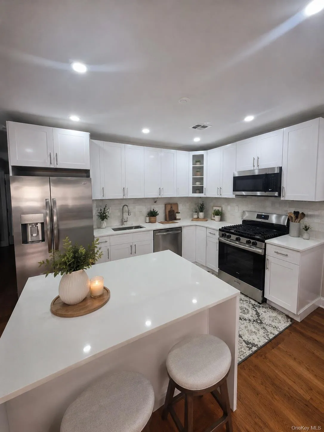 1724 New Haven Avenue, New York, NY, 8 Bedrooms Bedrooms, 10 Rooms Rooms,5 BathroomsBathrooms,Residential,For Rent,New Haven,0,1007663 1724 New Haven Avenue, New York, NY, 8 Bedrooms Bedrooms, 10 Rooms Rooms,5 BathroomsBathrooms,Residential,For Rent,New Haven,0,1007663