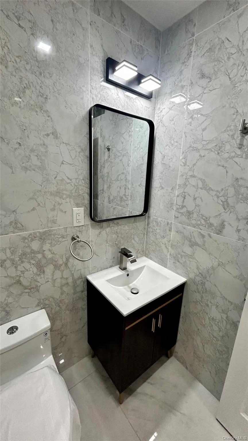 1724 New Haven Avenue, New York, NY, 8 Bedrooms Bedrooms, 10 Rooms Rooms,5 BathroomsBathrooms,Residential,For Rent,New Haven,0,1007663 1724 New Haven Avenue, New York, NY, 8 Bedrooms Bedrooms, 10 Rooms Rooms,5 BathroomsBathrooms,Residential,For Rent,New Haven,0,1007663