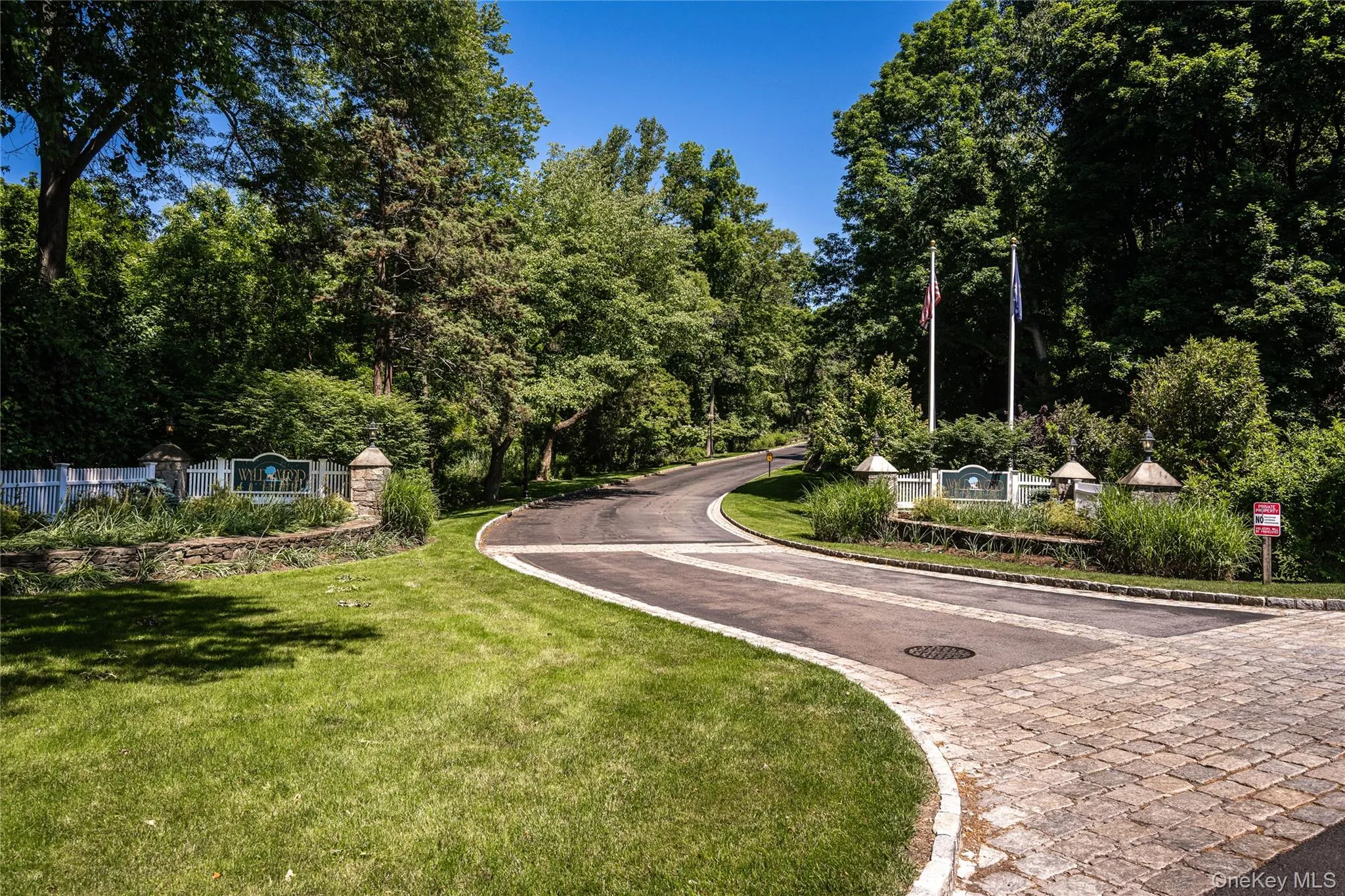 40 Trailhead Lane, Greenburgh, NY, 3 Bedrooms Bedrooms, 7 Rooms Rooms,2 BathroomsBathrooms,Residential,For Rent,Trailhead,0,1007666 40 Trailhead Lane, Greenburgh, NY, 3 Bedrooms Bedrooms, 7 Rooms Rooms,2 BathroomsBathrooms,Residential,For Rent,Trailhead,0,1007666