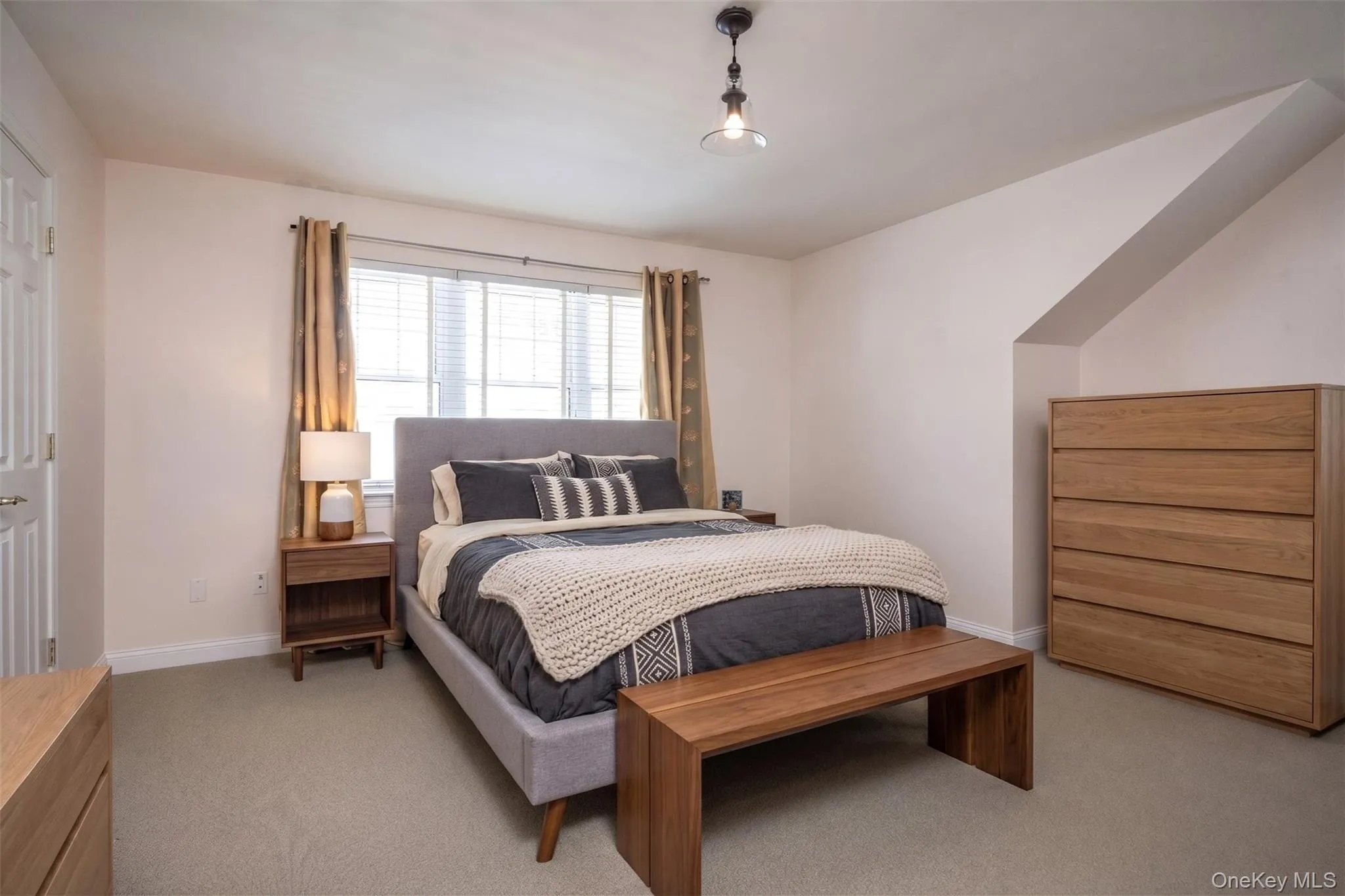 40 Trailhead Lane, Greenburgh, NY, 3 Bedrooms Bedrooms, 7 Rooms Rooms,2 BathroomsBathrooms,Residential,For Rent,Trailhead,0,1007666 40 Trailhead Lane, Greenburgh, NY, 3 Bedrooms Bedrooms, 7 Rooms Rooms,2 BathroomsBathrooms,Residential,For Rent,Trailhead,0,1007666