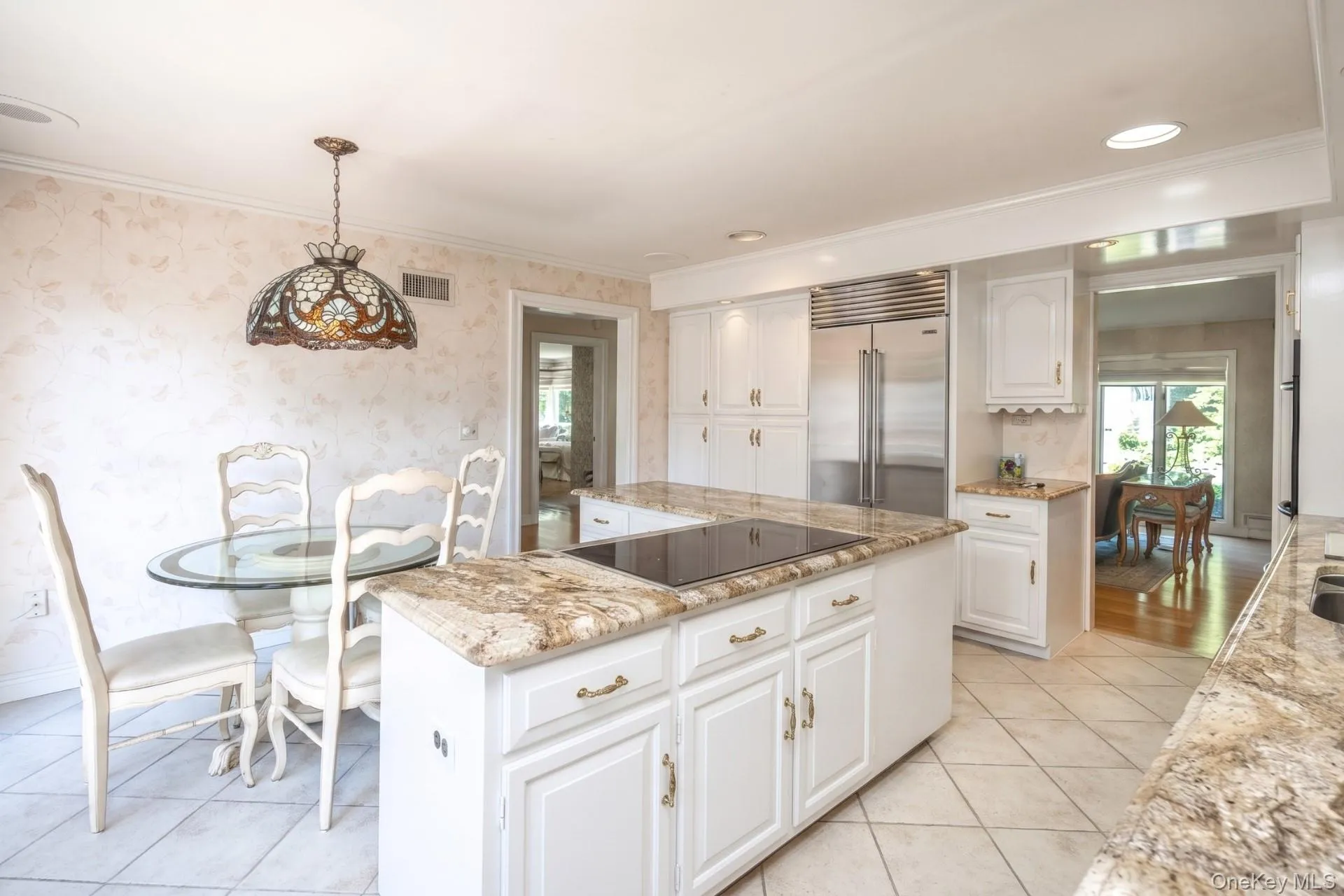 Virtually Staged Kitchen Virtually Staged Kitchen