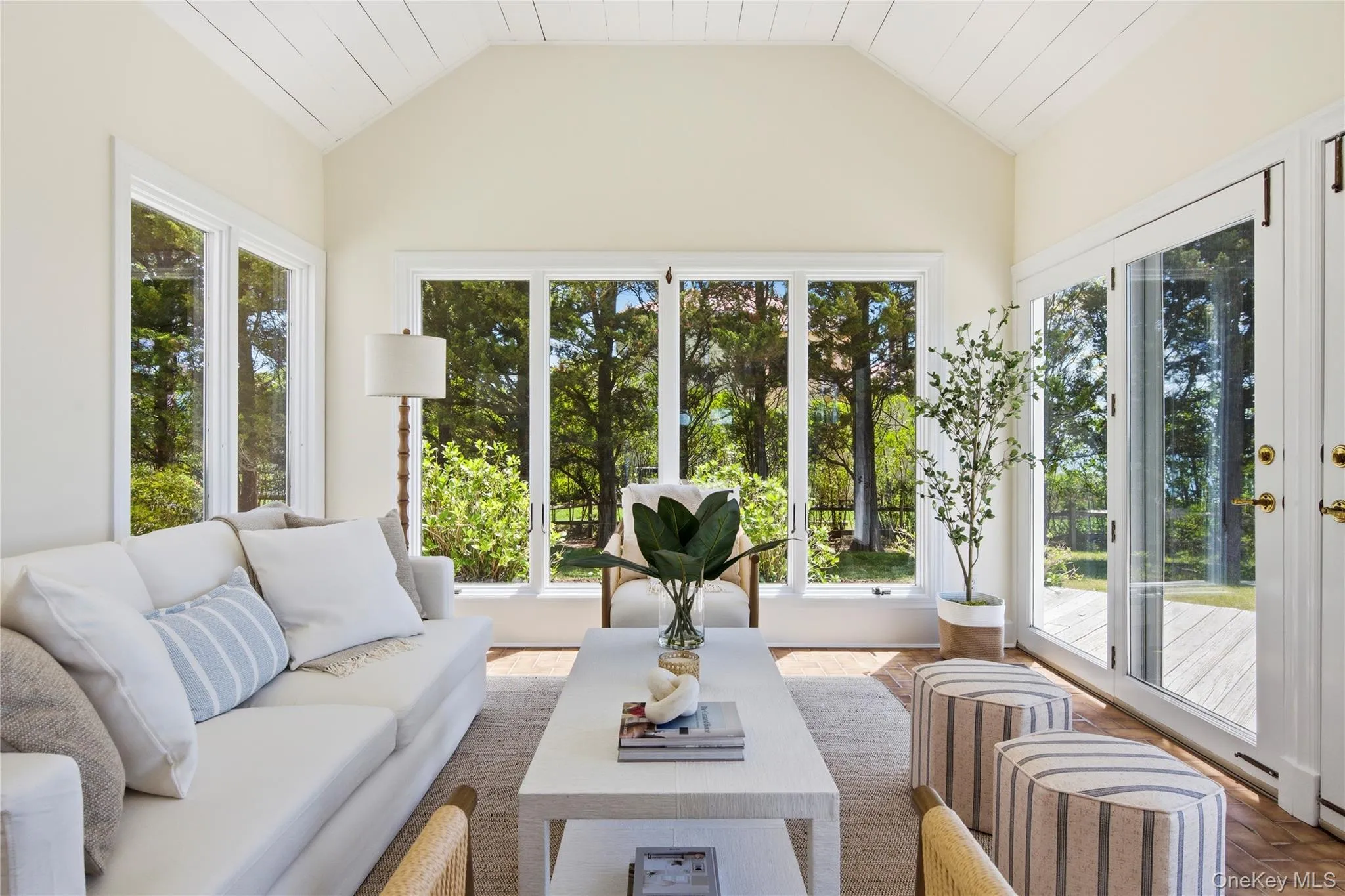 90 Peconic Avenue, Shelter Island, NY, 5 Bedrooms Bedrooms, 12 Rooms Rooms,3 BathroomsBathrooms,Residential,For Rent,Peconic,0,1007669 90 Peconic Avenue, Shelter Island, NY, 5 Bedrooms Bedrooms, 12 Rooms Rooms,3 BathroomsBathrooms,Residential,For Rent,Peconic,0,1007669