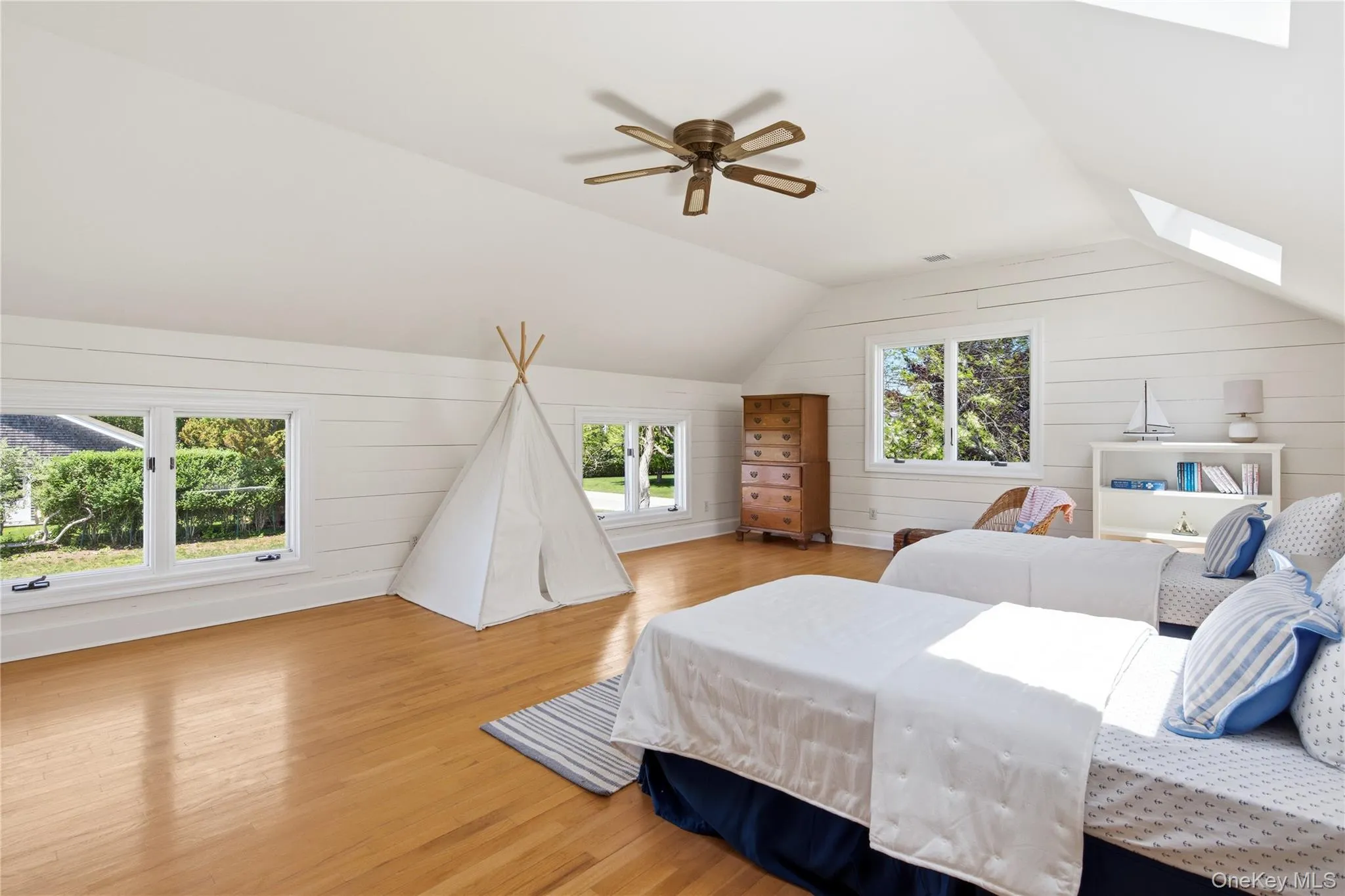 90 Peconic Avenue, Shelter Island, NY, 5 Bedrooms Bedrooms, 12 Rooms Rooms,3 BathroomsBathrooms,Residential,For Rent,Peconic,0,1007669 90 Peconic Avenue, Shelter Island, NY, 5 Bedrooms Bedrooms, 12 Rooms Rooms,3 BathroomsBathrooms,Residential,For Rent,Peconic,0,1007669