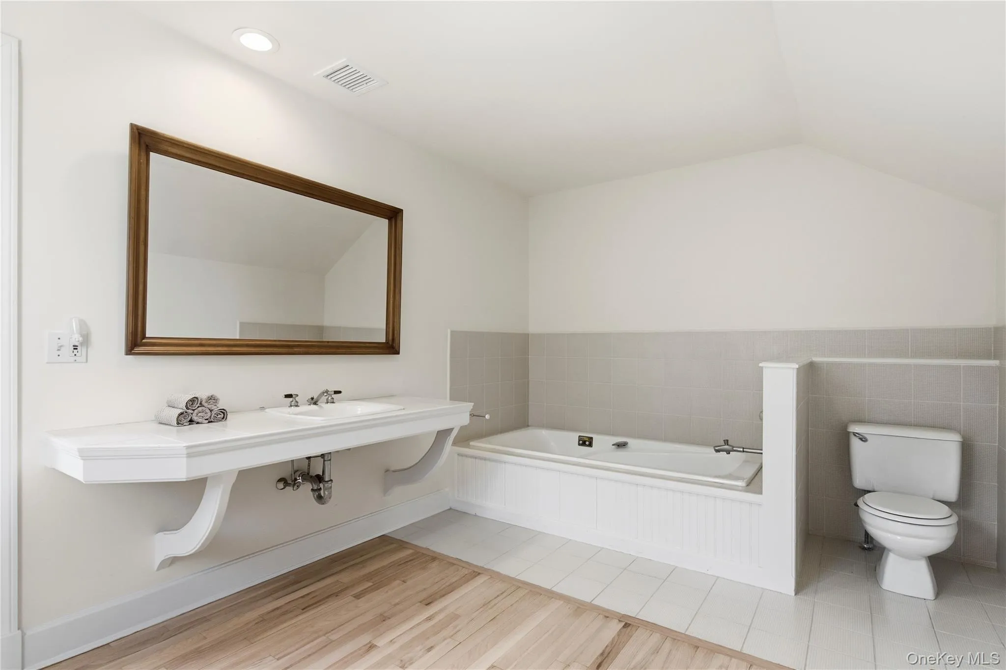 90 Peconic Avenue, Shelter Island, NY, 5 Bedrooms Bedrooms, 12 Rooms Rooms,3 BathroomsBathrooms,Residential,For Rent,Peconic,0,1007669 90 Peconic Avenue, Shelter Island, NY, 5 Bedrooms Bedrooms, 12 Rooms Rooms,3 BathroomsBathrooms,Residential,For Rent,Peconic,0,1007669