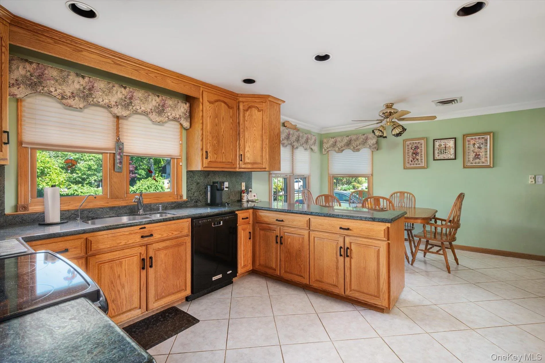 26 Quaker Lane, Oyster Bay, NY, 4 Bedrooms Bedrooms, 9 Rooms Rooms,3 BathroomsBathrooms,Residential,For Rent,Quaker,0,1007674 26 Quaker Lane, Oyster Bay, NY, 4 Bedrooms Bedrooms, 9 Rooms Rooms,3 BathroomsBathrooms,Residential,For Rent,Quaker,0,1007674