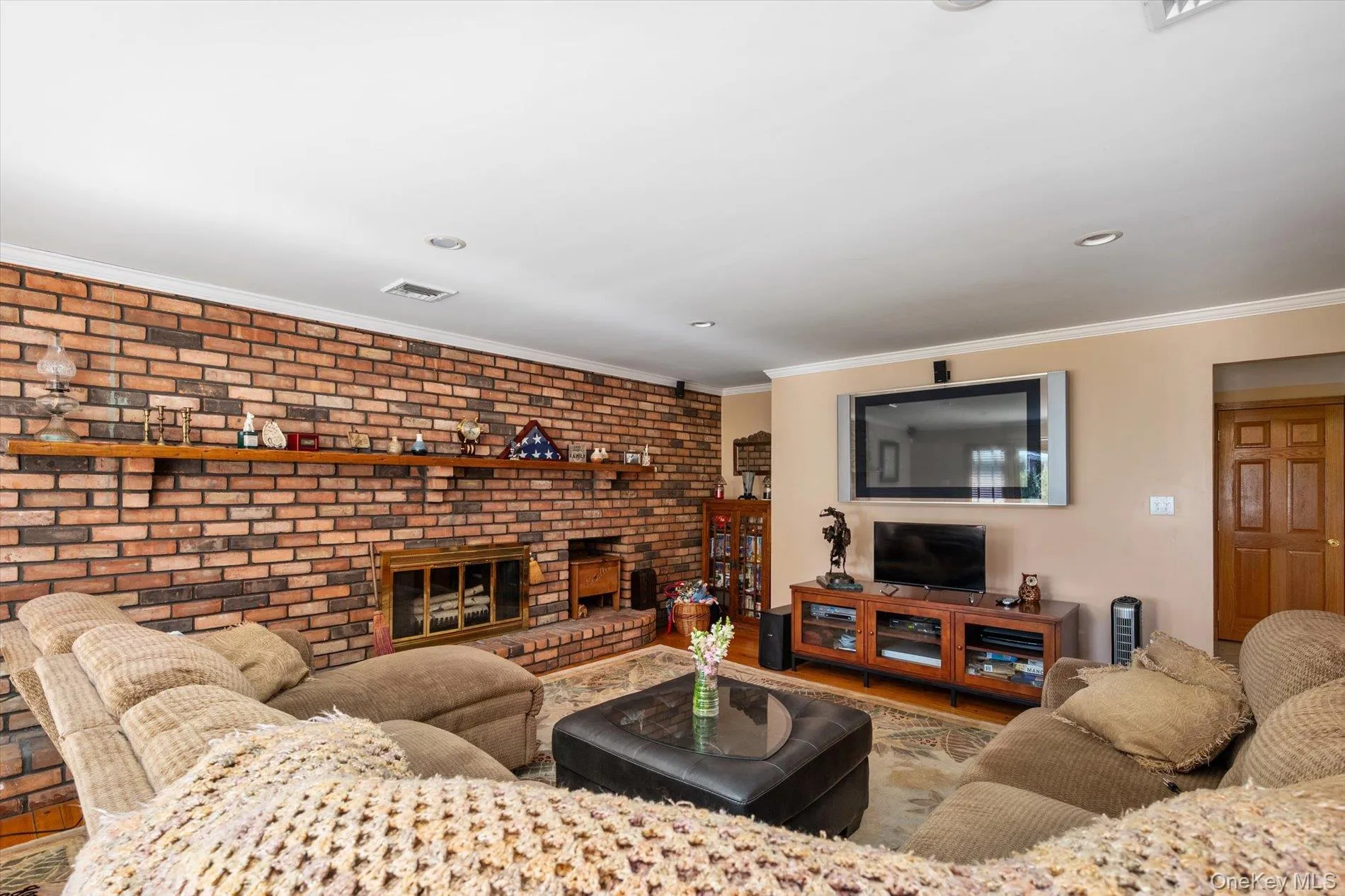 26 Quaker Lane, Oyster Bay, NY, 4 Bedrooms Bedrooms, 9 Rooms Rooms,3 BathroomsBathrooms,Residential,For Rent,Quaker,0,1007674 26 Quaker Lane, Oyster Bay, NY, 4 Bedrooms Bedrooms, 9 Rooms Rooms,3 BathroomsBathrooms,Residential,For Rent,Quaker,0,1007674