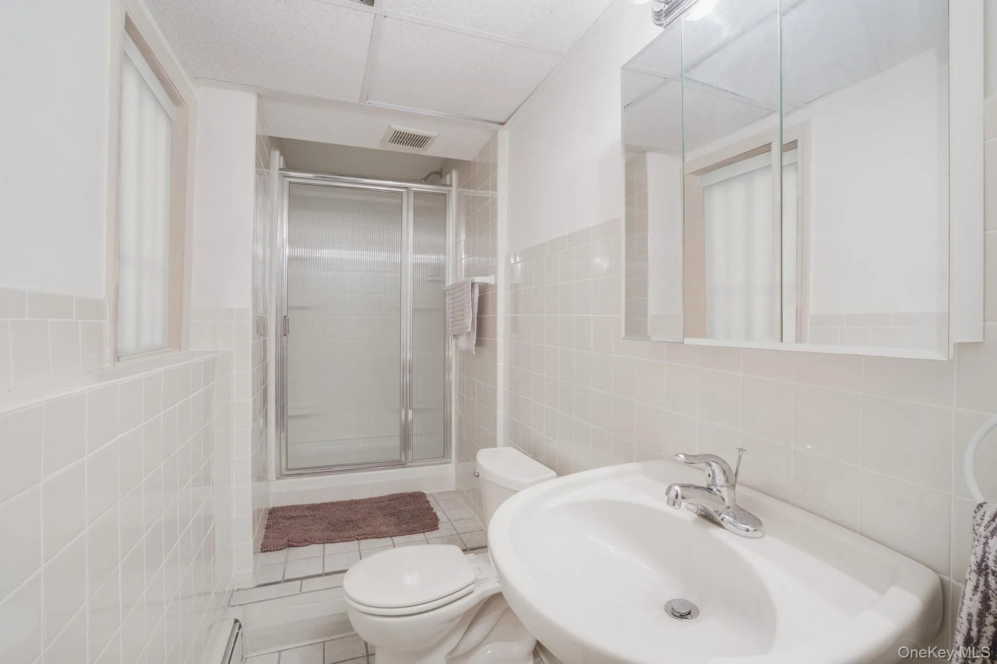 51 Sutton Park Road, Poughkeepsie (town), NY, 3 Bedrooms Bedrooms, 9 Rooms Rooms,3 BathroomsBathrooms,Residential,For Rent,Sutton Park,0,1007676 51 Sutton Park Road, Poughkeepsie (town), NY, 3 Bedrooms Bedrooms, 9 Rooms Rooms,3 BathroomsBathrooms,Residential,For Rent,Sutton Park,0,1007676