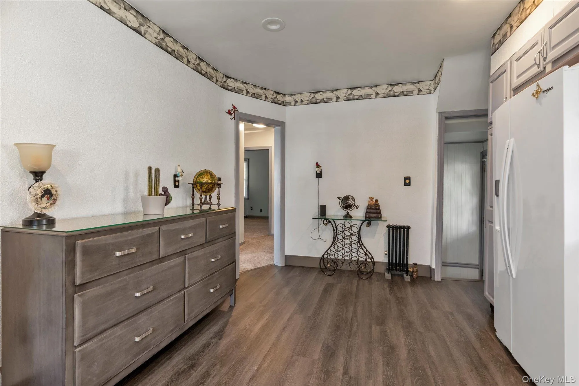 Eat in kitchen with potential dining area. Eat in kitchen with potential dining area.
