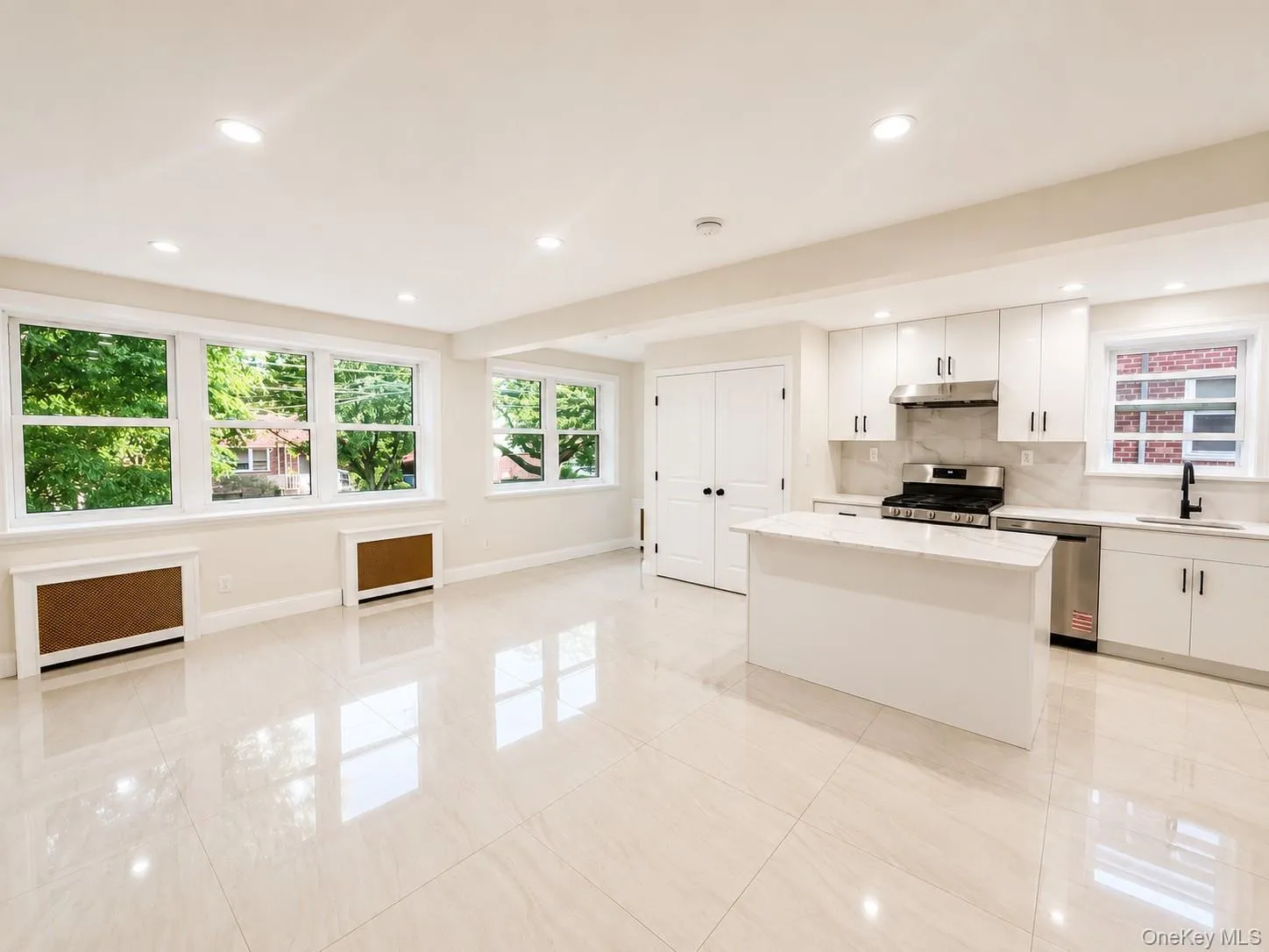 16515 65th Avenue, New York, NY, 3 Bedrooms Bedrooms, 4 Rooms Rooms,2 BathroomsBathrooms,Residential Lease,For Rent,65th,0,1007681 16515 65th Avenue, New York, NY, 3 Bedrooms Bedrooms, 4 Rooms Rooms,2 BathroomsBathrooms,Residential Lease,For Rent,65th,0,1007681