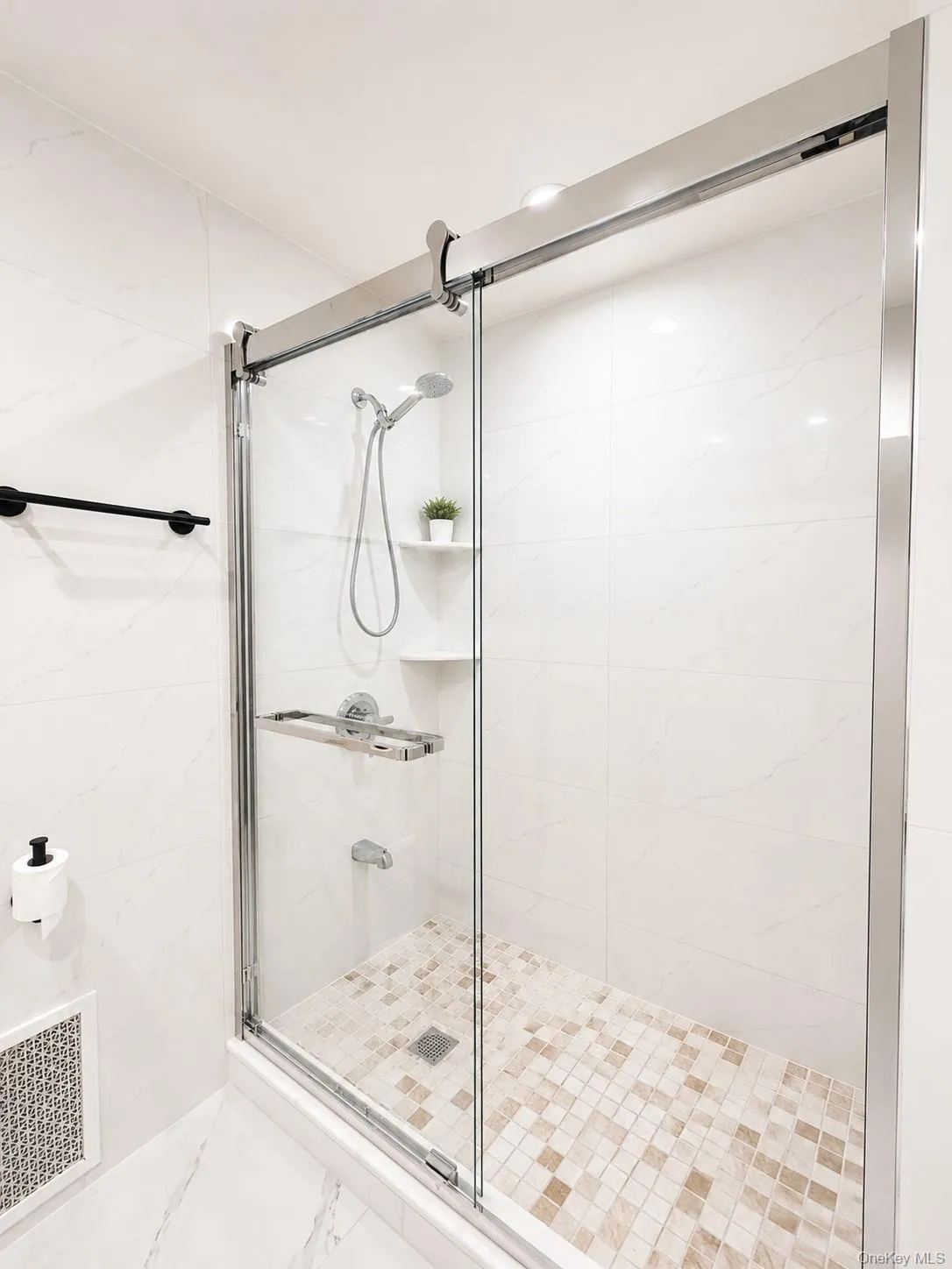 16515 65th Avenue, New York, NY, 3 Bedrooms Bedrooms, 4 Rooms Rooms,2 BathroomsBathrooms,Residential Lease,For Rent,65th,0,1007681 16515 65th Avenue, New York, NY, 3 Bedrooms Bedrooms, 4 Rooms Rooms,2 BathroomsBathrooms,Residential Lease,For Rent,65th,0,1007681