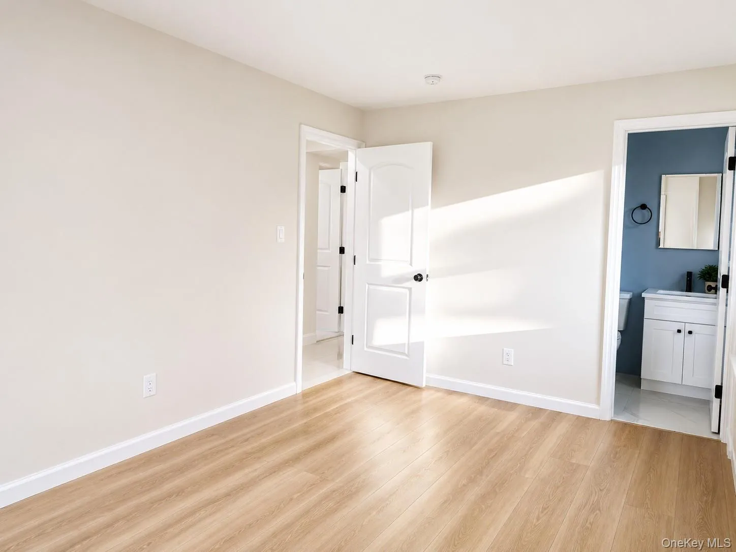 16515 65th Avenue, New York, NY, 3 Bedrooms Bedrooms, 4 Rooms Rooms,2 BathroomsBathrooms,Residential Lease,For Rent,65th,0,1007681 16515 65th Avenue, New York, NY, 3 Bedrooms Bedrooms, 4 Rooms Rooms,2 BathroomsBathrooms,Residential Lease,For Rent,65th,0,1007681