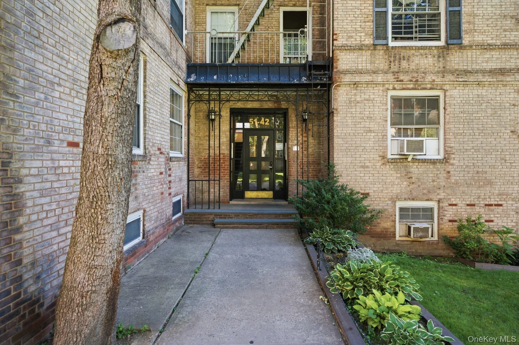 51-42 30th Avenue, New York, NY, 1 Bedroom Bedrooms, 3 Rooms Rooms,1 BathroomBathrooms,Residential,For Rent,30th,0,1007690 51-42 30th Avenue, New York, NY, 1 Bedroom Bedrooms, 3 Rooms Rooms,1 BathroomBathrooms,Residential,For Rent,30th,0,1007690