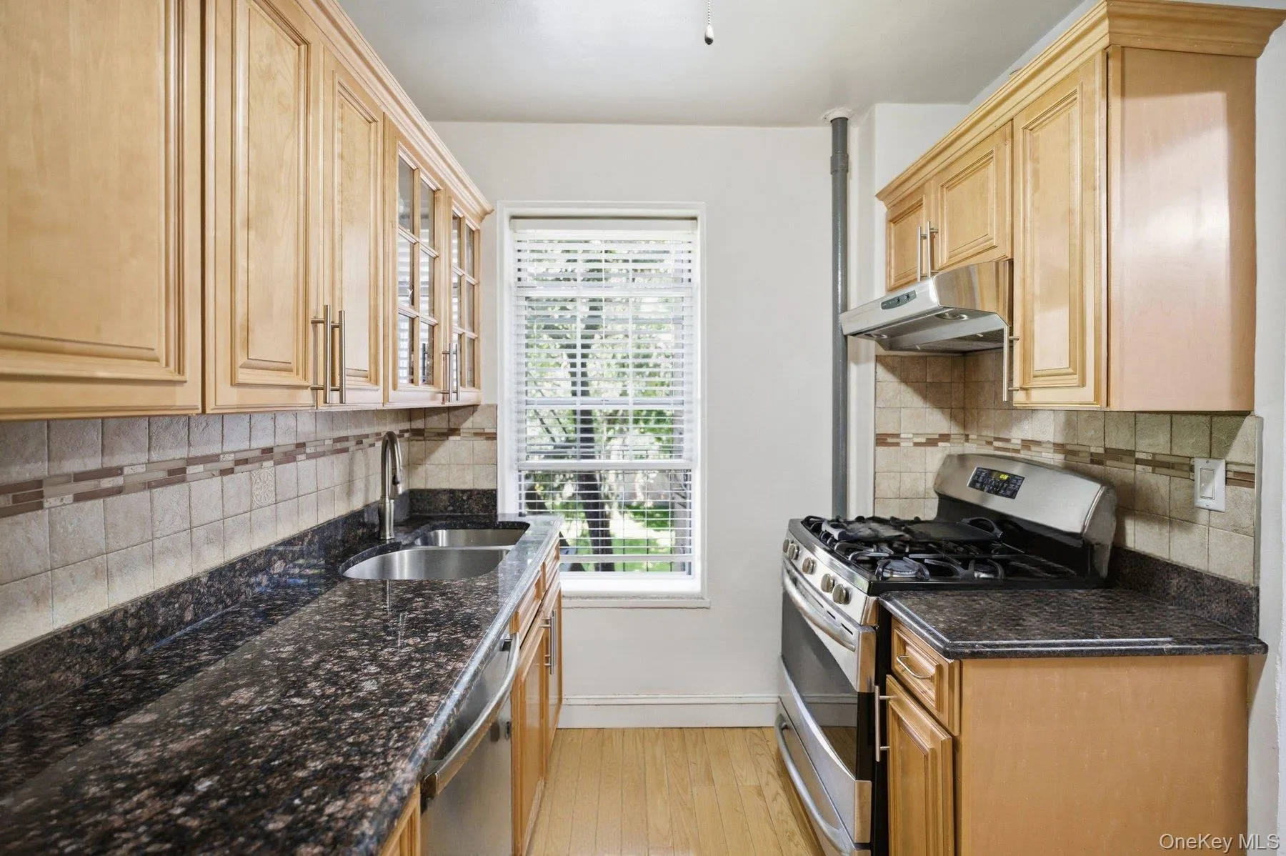 51-42 30th Avenue, New York, NY, 1 Bedroom Bedrooms, 3 Rooms Rooms,1 BathroomBathrooms,Residential,For Rent,30th,0,1007690 51-42 30th Avenue, New York, NY, 1 Bedroom Bedrooms, 3 Rooms Rooms,1 BathroomBathrooms,Residential,For Rent,30th,0,1007690