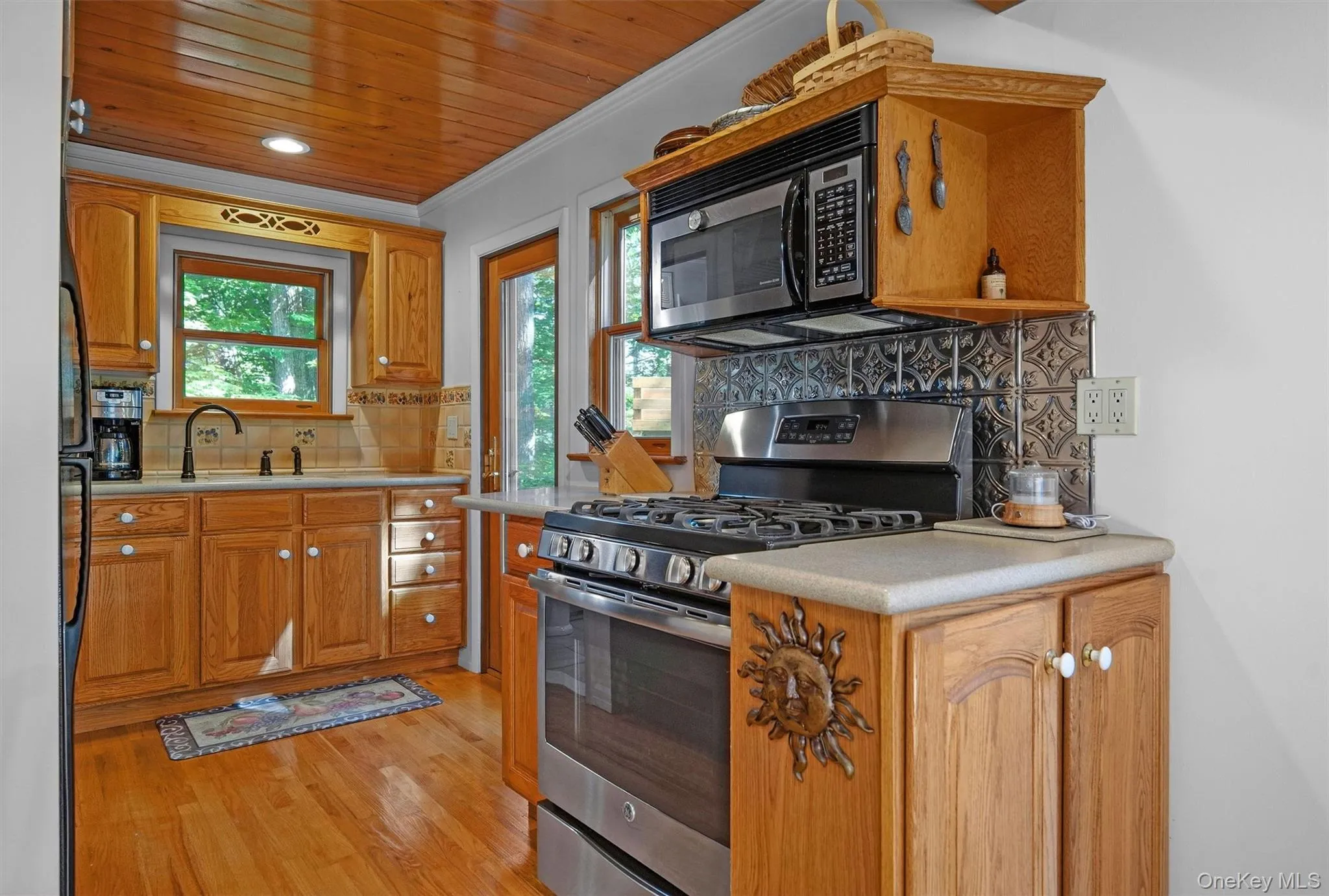 53 Wah Ta Wah Drive, Warwick (town), NY, 2 Bedrooms Bedrooms, 5 Rooms Rooms,1 BathroomBathrooms,Residential Lease,For Rent,Wah Ta Wah,0,1007695 53 Wah Ta Wah Drive, Warwick (town), NY, 2 Bedrooms Bedrooms, 5 Rooms Rooms,1 BathroomBathrooms,Residential Lease,For Rent,Wah Ta Wah,0,1007695