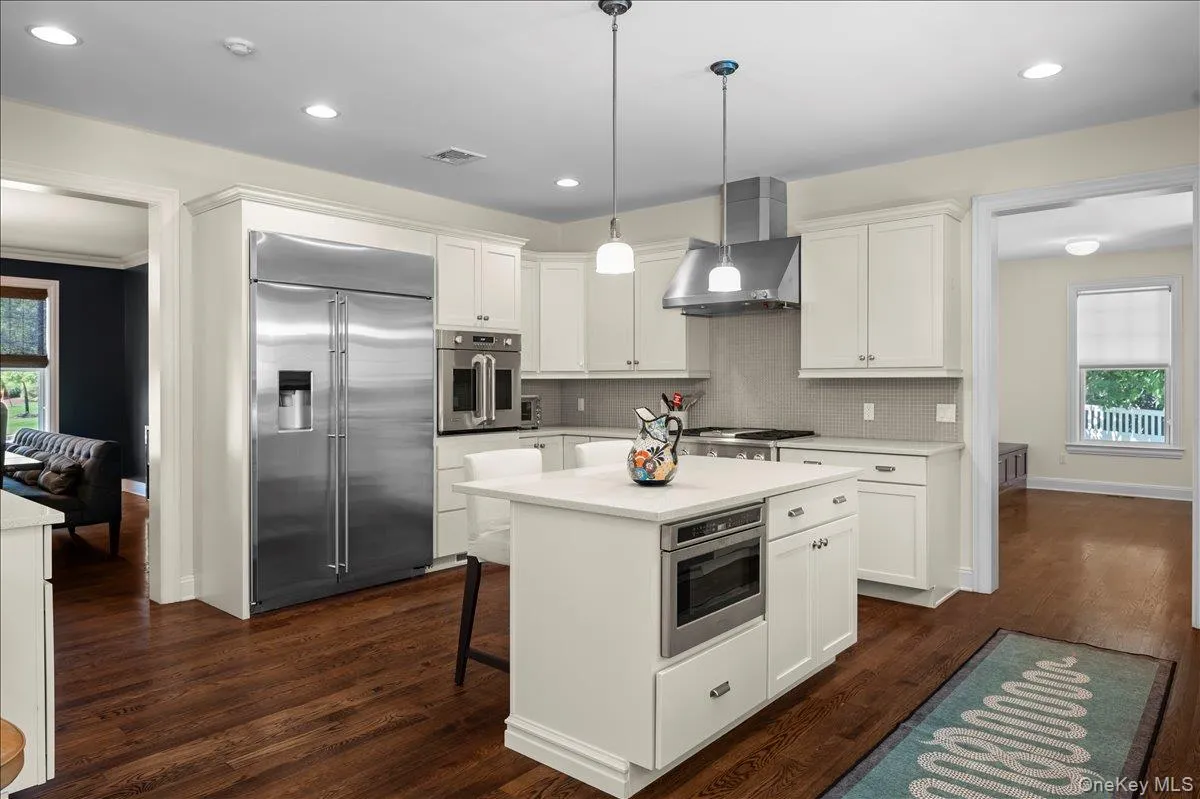 17 Riverton Drive, Clarkstown, NY, 4 Bedrooms Bedrooms, 11 Rooms Rooms,4 BathroomsBathrooms,Residential,For Rent,Riverton,0,1007696 17 Riverton Drive, Clarkstown, NY, 4 Bedrooms Bedrooms, 11 Rooms Rooms,4 BathroomsBathrooms,Residential,For Rent,Riverton,0,1007696