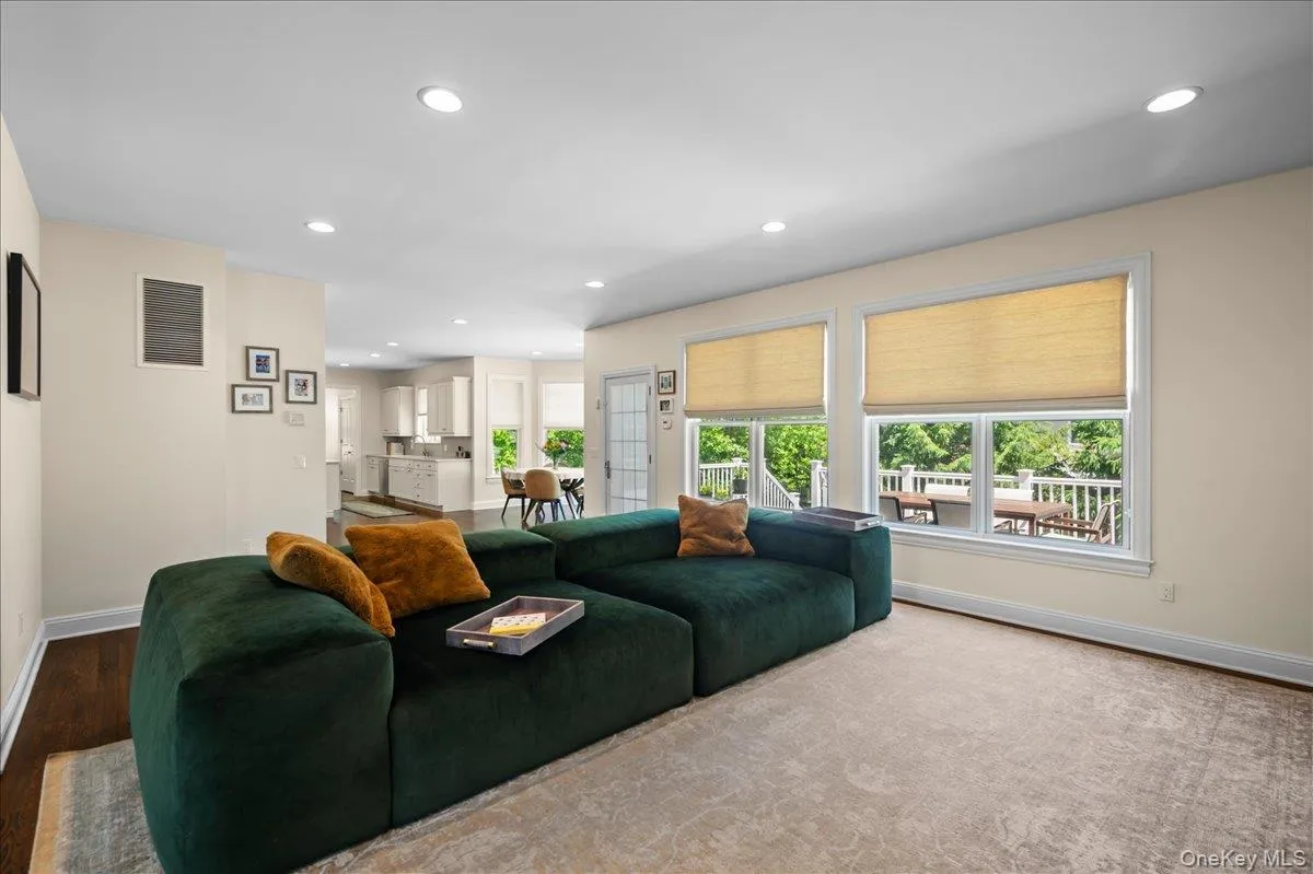17 Riverton Drive, Clarkstown, NY, 4 Bedrooms Bedrooms, 11 Rooms Rooms,4 BathroomsBathrooms,Residential,For Rent,Riverton,0,1007696 17 Riverton Drive, Clarkstown, NY, 4 Bedrooms Bedrooms, 11 Rooms Rooms,4 BathroomsBathrooms,Residential,For Rent,Riverton,0,1007696