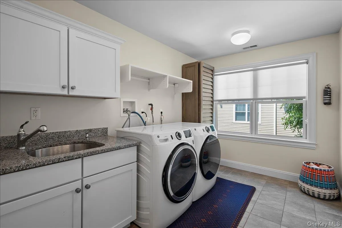 17 Riverton Drive, Clarkstown, NY, 4 Bedrooms Bedrooms, 11 Rooms Rooms,4 BathroomsBathrooms,Residential,For Rent,Riverton,0,1007696 17 Riverton Drive, Clarkstown, NY, 4 Bedrooms Bedrooms, 11 Rooms Rooms,4 BathroomsBathrooms,Residential,For Rent,Riverton,0,1007696