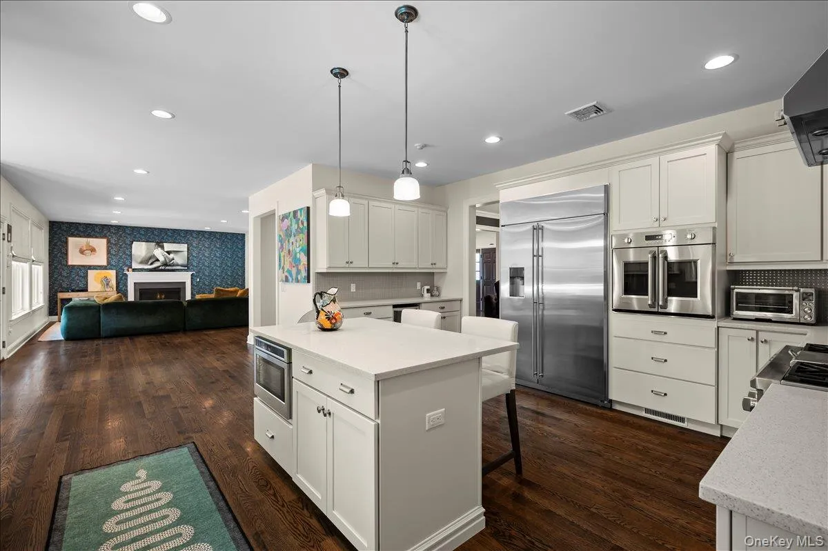17 Riverton Drive, Clarkstown, NY, 4 Bedrooms Bedrooms, 11 Rooms Rooms,4 BathroomsBathrooms,Residential,For Rent,Riverton,0,1007696 17 Riverton Drive, Clarkstown, NY, 4 Bedrooms Bedrooms, 11 Rooms Rooms,4 BathroomsBathrooms,Residential,For Rent,Riverton,0,1007696