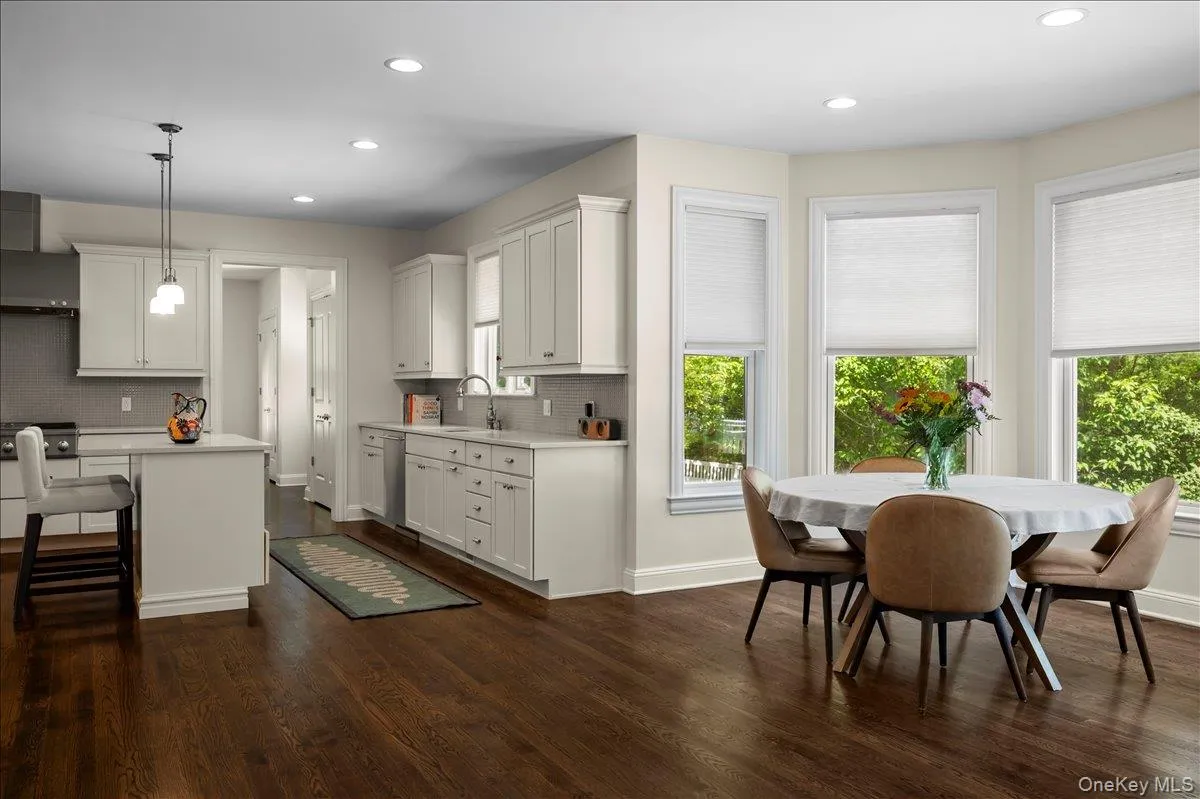 17 Riverton Drive, Clarkstown, NY, 4 Bedrooms Bedrooms, 11 Rooms Rooms,4 BathroomsBathrooms,Residential,For Rent,Riverton,0,1007696 17 Riverton Drive, Clarkstown, NY, 4 Bedrooms Bedrooms, 11 Rooms Rooms,4 BathroomsBathrooms,Residential,For Rent,Riverton,0,1007696