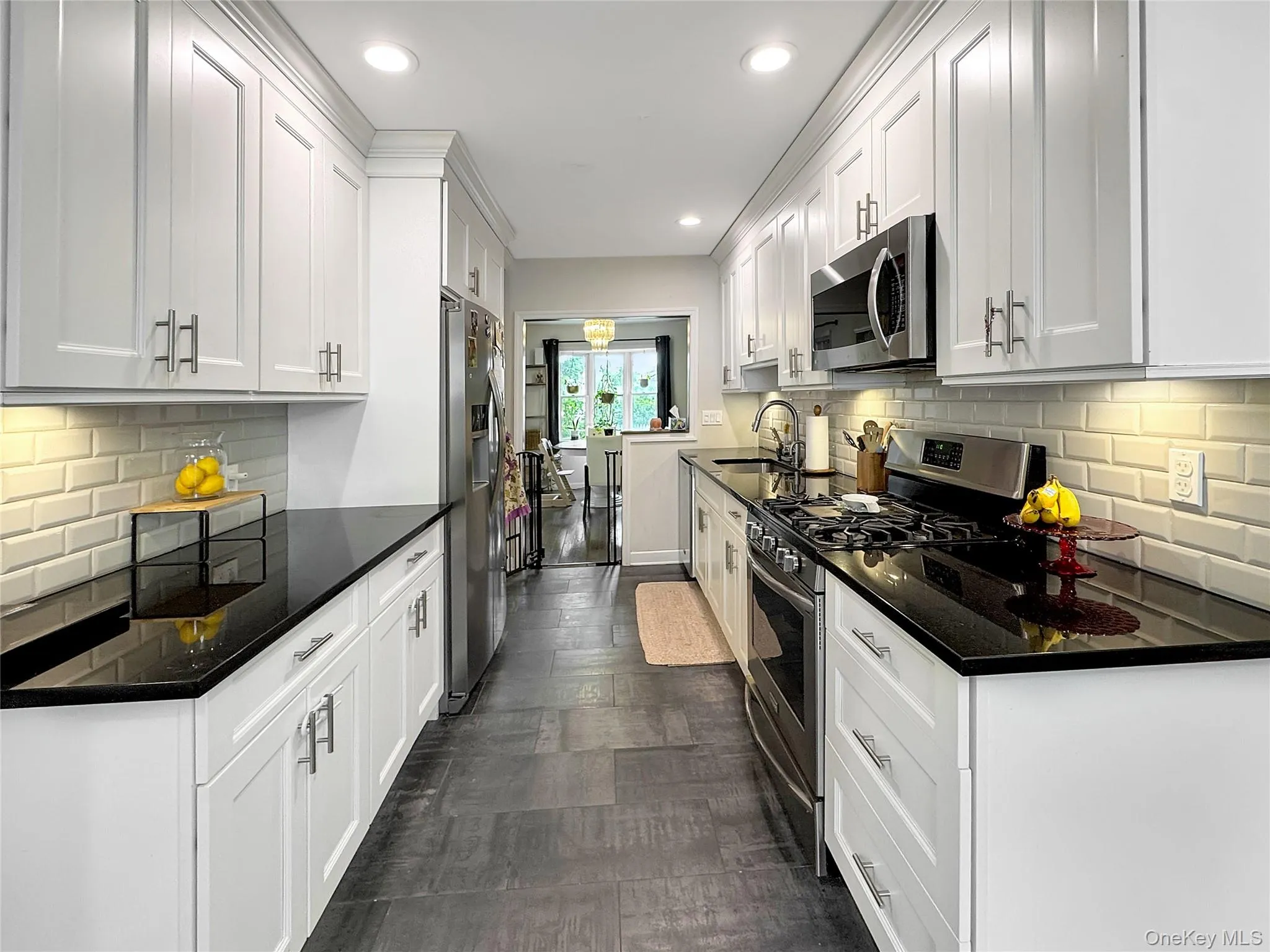 98 Frederick Avenue, Babylon, NY, 3 Bedrooms Bedrooms, 7 Rooms Rooms,1 BathroomBathrooms,Residential Lease,For Rent,Frederick,0,1007697 98 Frederick Avenue, Babylon, NY, 3 Bedrooms Bedrooms, 7 Rooms Rooms,1 BathroomBathrooms,Residential Lease,For Rent,Frederick,0,1007697