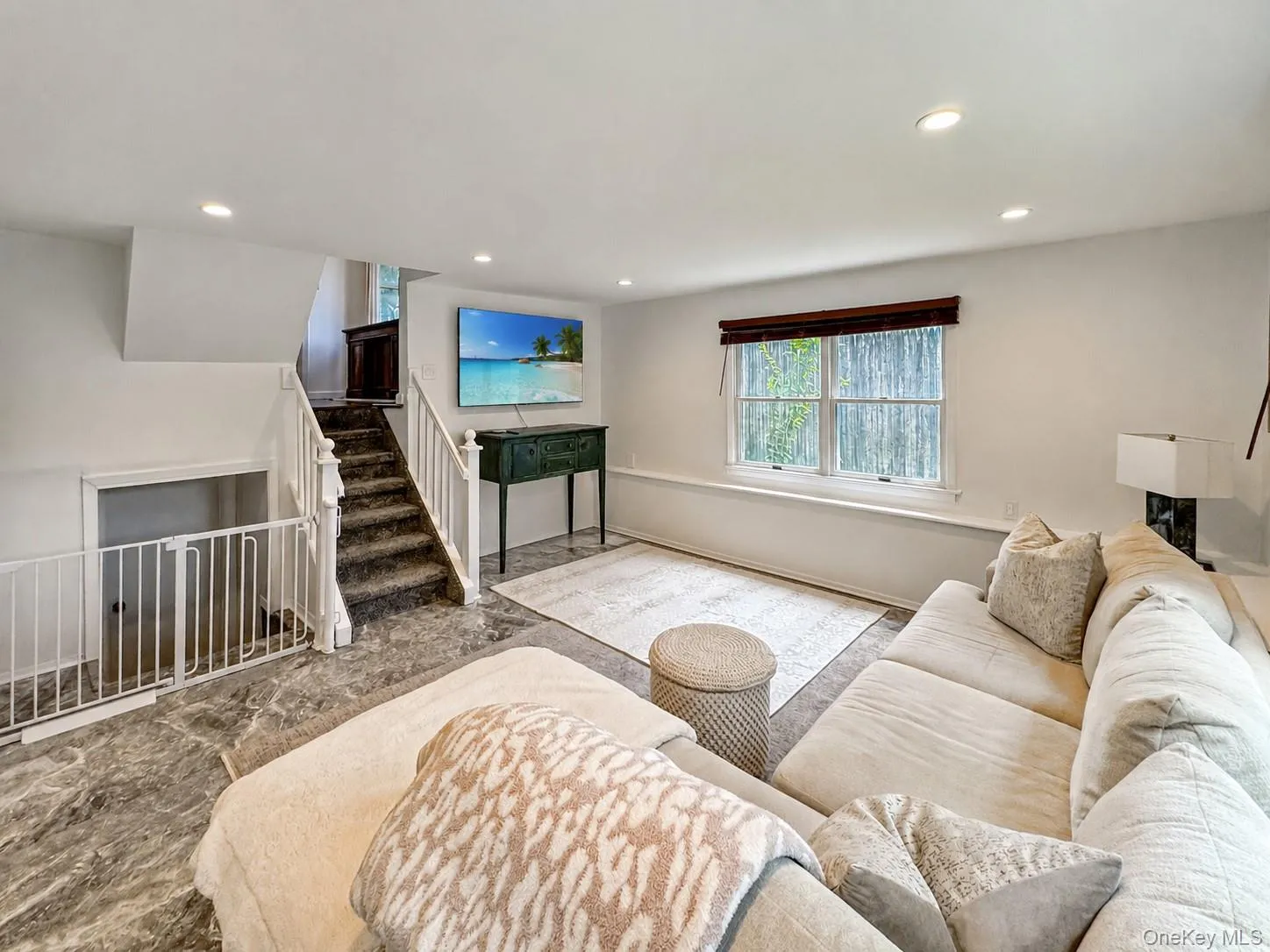98 Frederick Avenue, Babylon, NY, 3 Bedrooms Bedrooms, 7 Rooms Rooms,1 BathroomBathrooms,Residential Lease,For Rent,Frederick,0,1007697 98 Frederick Avenue, Babylon, NY, 3 Bedrooms Bedrooms, 7 Rooms Rooms,1 BathroomBathrooms,Residential Lease,For Rent,Frederick,0,1007697
