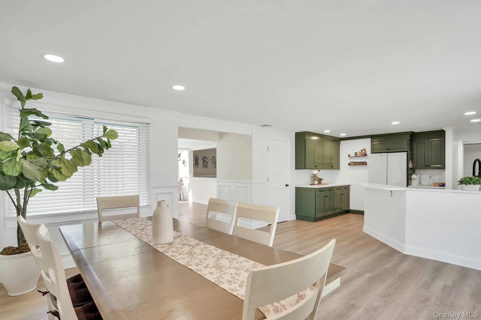 3 Moor Lane, Brookhaven, NY, 4 Bedrooms Bedrooms, 9 Rooms Rooms,3 BathroomsBathrooms,Residential,For Rent,Moor,0,1007701 3 Moor Lane, Brookhaven, NY, 4 Bedrooms Bedrooms, 9 Rooms Rooms,3 BathroomsBathrooms,Residential,For Rent,Moor,0,1007701
