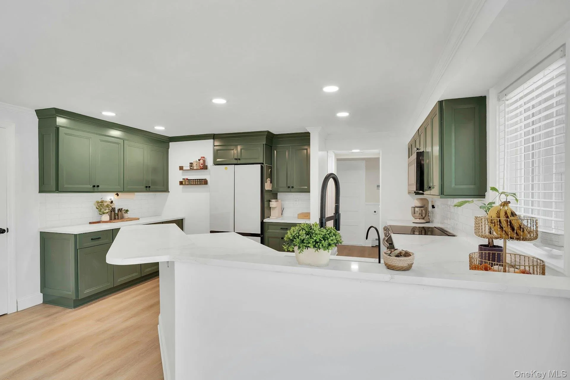 3 Moor Lane, Brookhaven, NY, 4 Bedrooms Bedrooms, 9 Rooms Rooms,3 BathroomsBathrooms,Residential,For Rent,Moor,0,1007701 3 Moor Lane, Brookhaven, NY, 4 Bedrooms Bedrooms, 9 Rooms Rooms,3 BathroomsBathrooms,Residential,For Rent,Moor,0,1007701